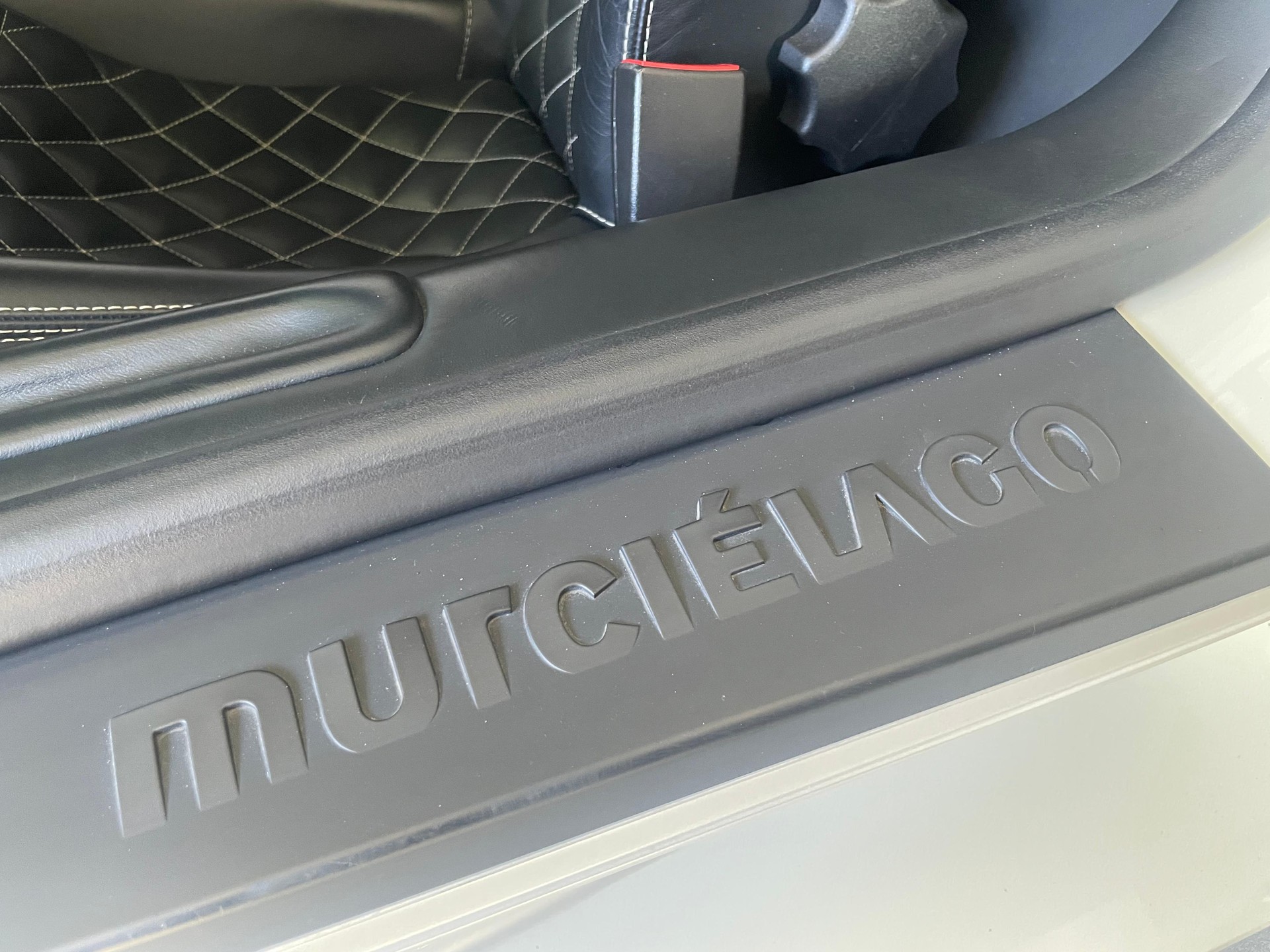 LAMBORGHINI Murciélago LP640-4 Roadster-image-11