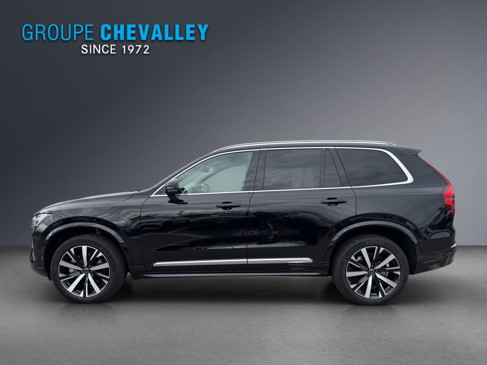 VOLVO XC90 B5 Benzin Mild Hybrid AWD Plus Bright Geartronic-showroom-element-2
