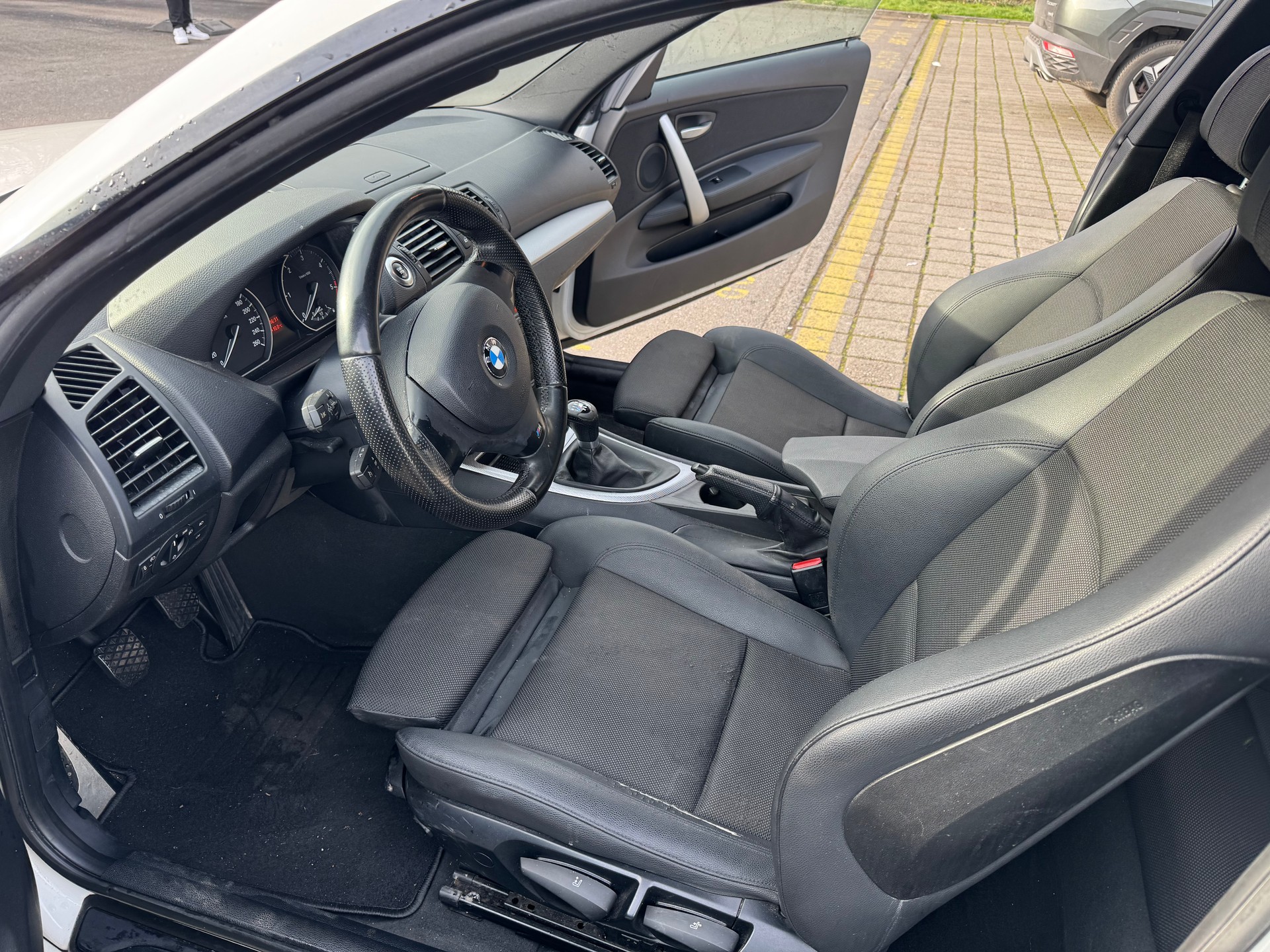 BMW 120d-image-6
