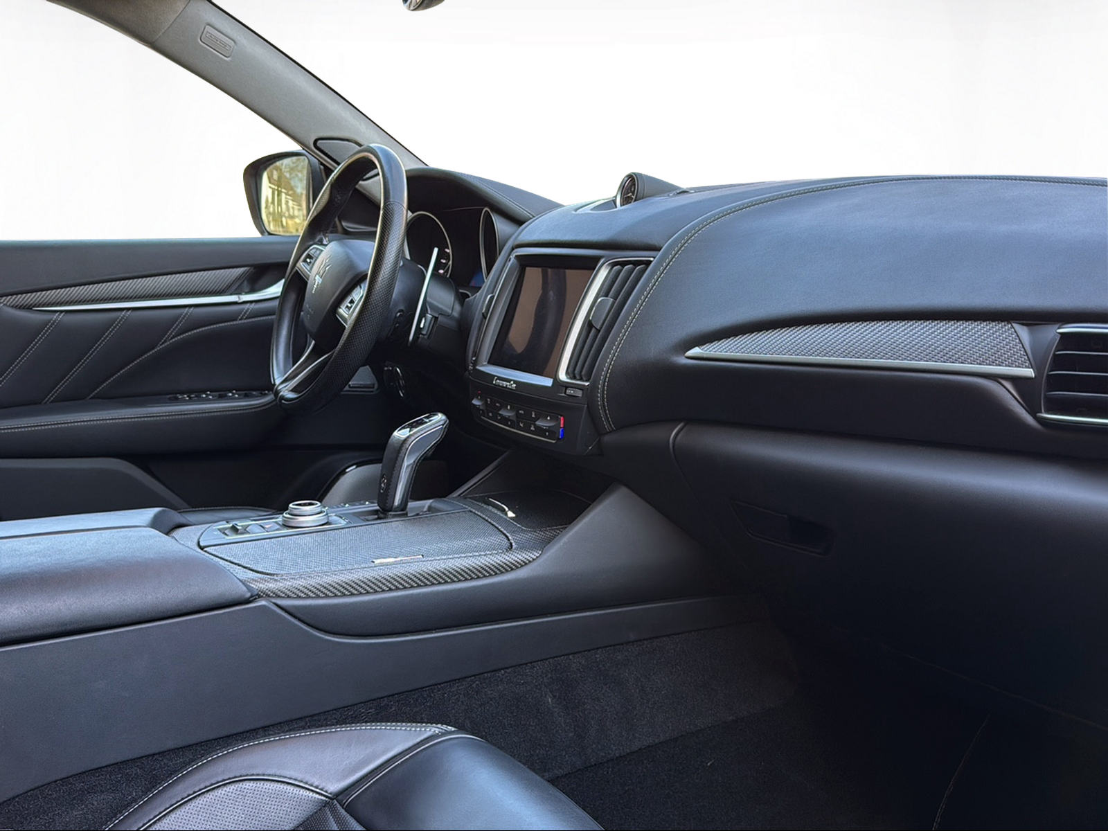 MASERATI Levante 3.8 V8 TROFEO Q4 Automatica-image-14