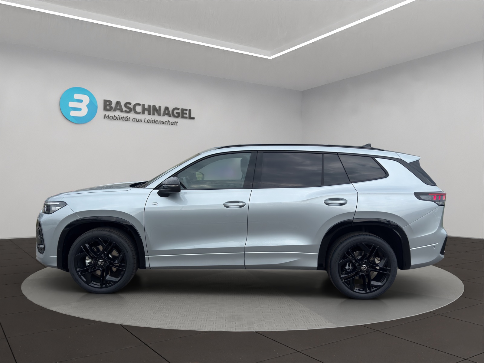 VW Tayron 2.0 TSI R-Line DSG 4Motion-showroom-element-1