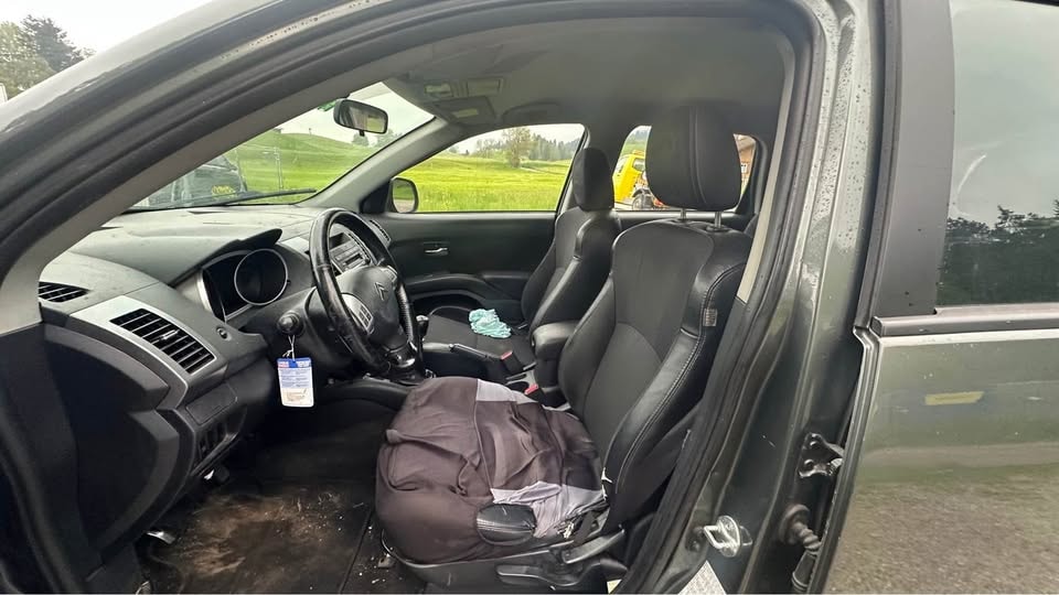 CITROEN C-Crosser 2.2 HDi Exclusive-image-3