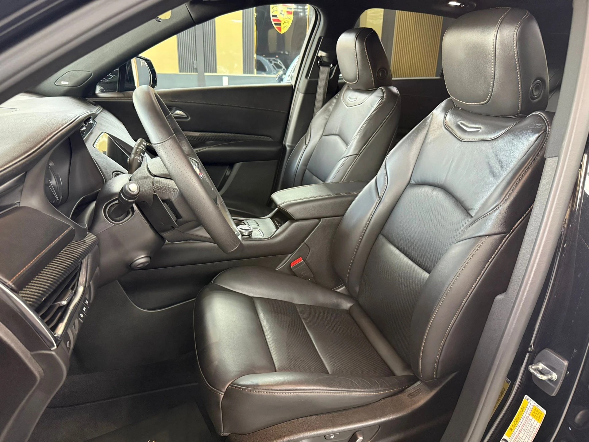 CADILLAC XT4 350T 2.0 Sport AWD Automat-image-9