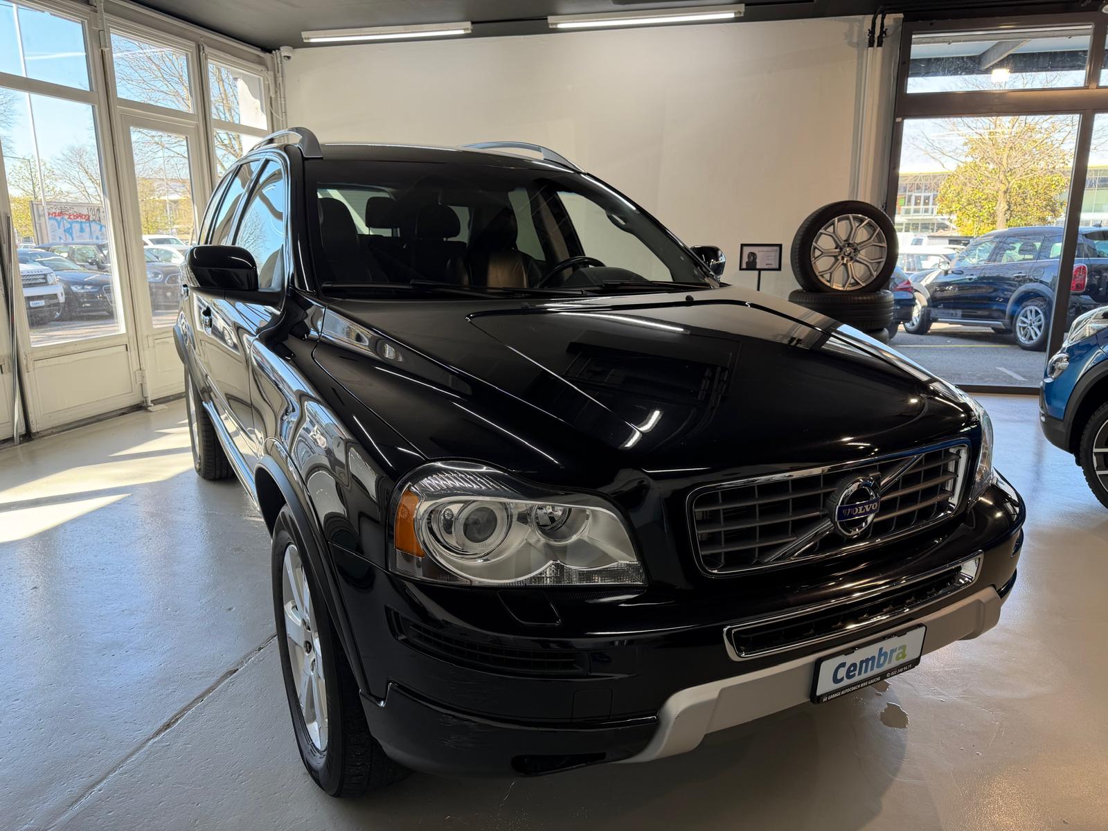VOLVO XC90 D5 AWD Summum-showroom-element-1