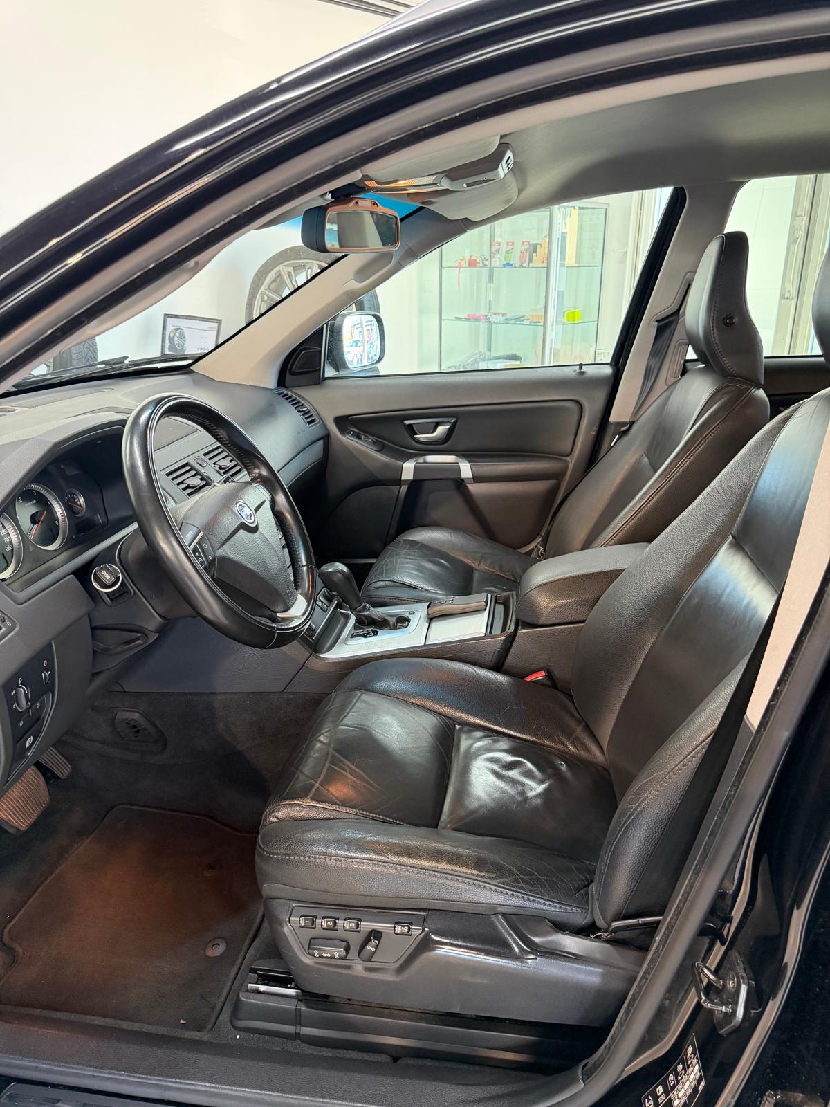 VOLVO XC90 D5 AWD Summum-image-14