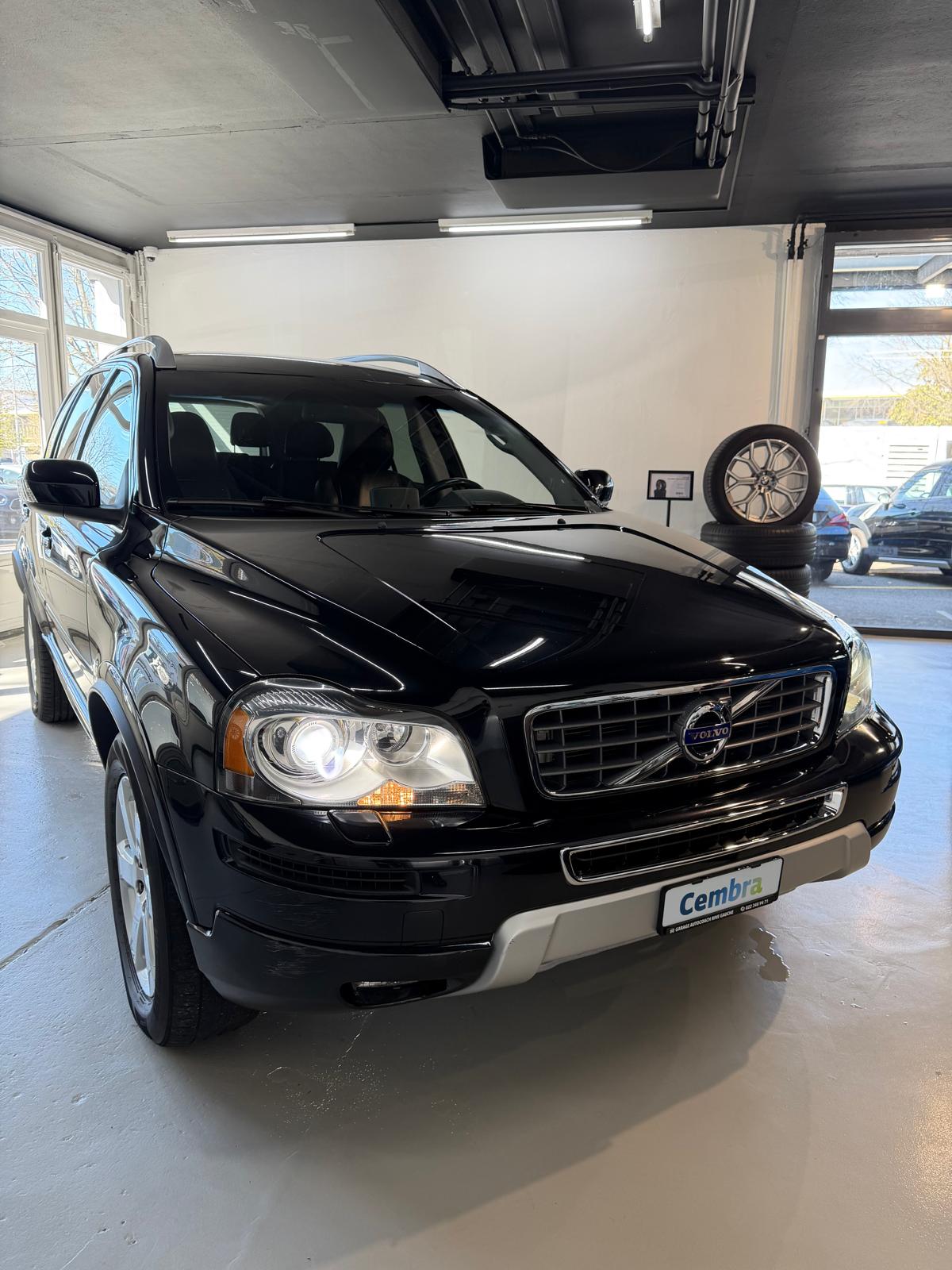 VOLVO XC90 D5 AWD Summum-showroom-element-2
