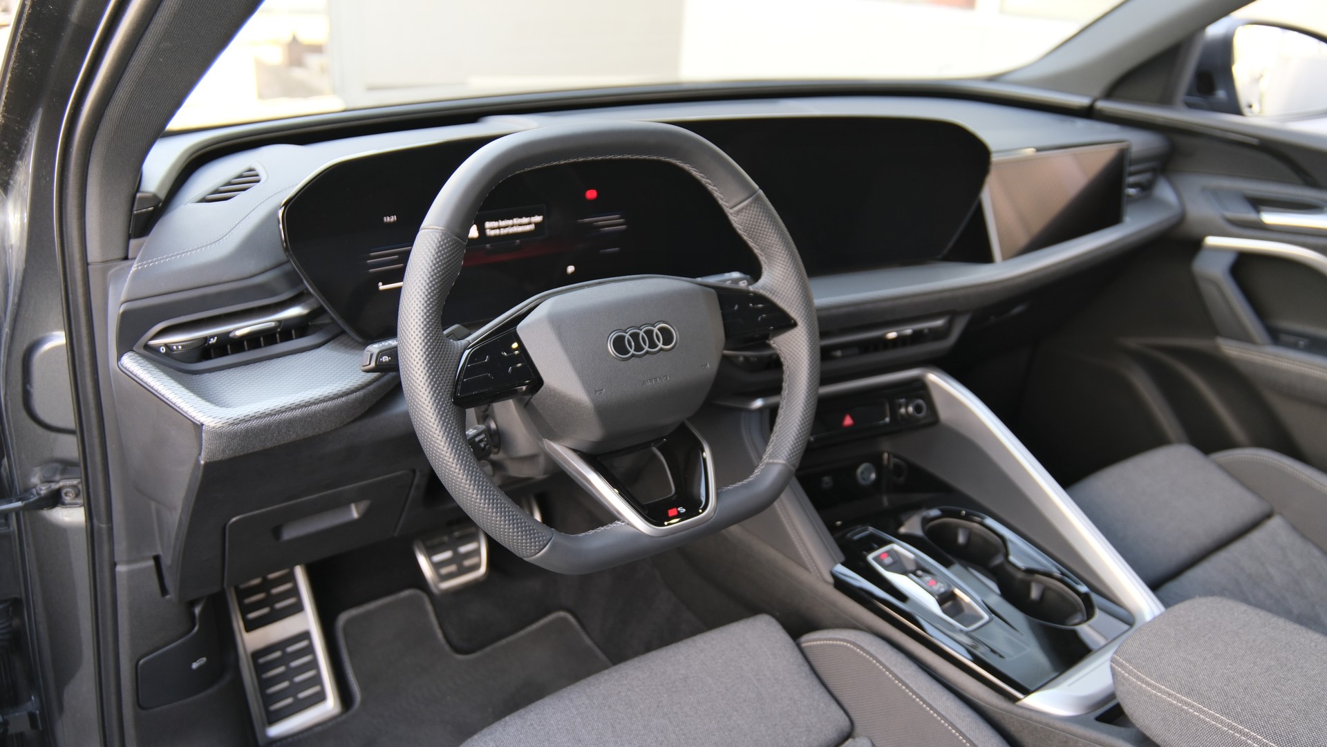 AUDI Q5 TDI quattro S line 150 kW S-tronic-showroom-element-3