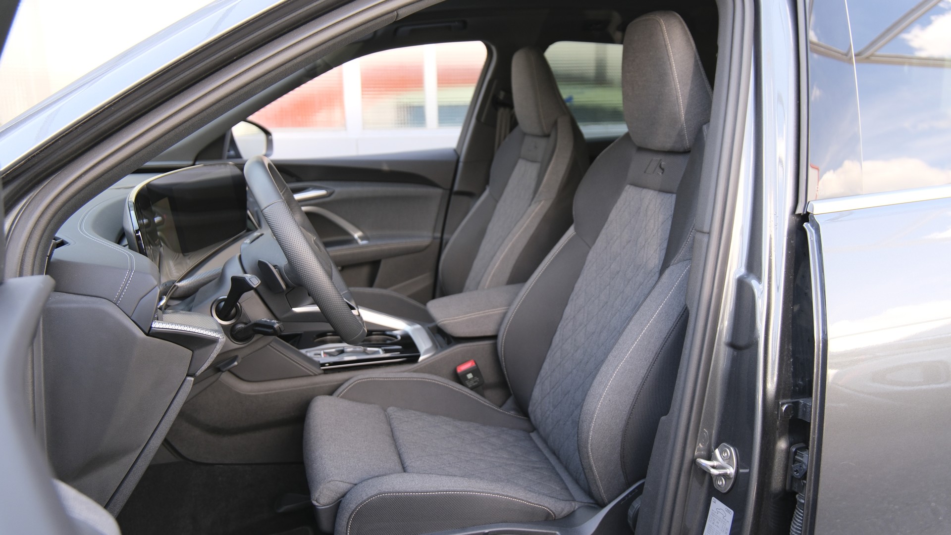 AUDI Q5 TDI quattro S line 150 kW S-tronic-image-4
