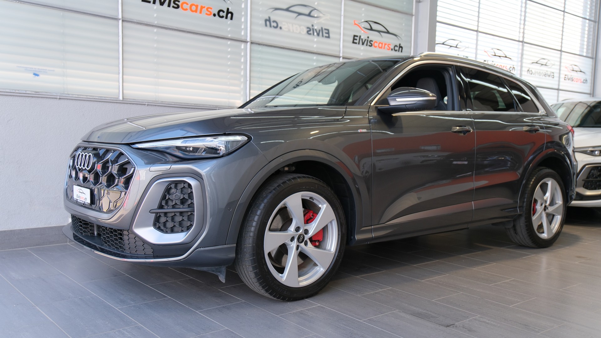 AUDI Q5 TDI quattro S line 150 kW S-tronic-image-9