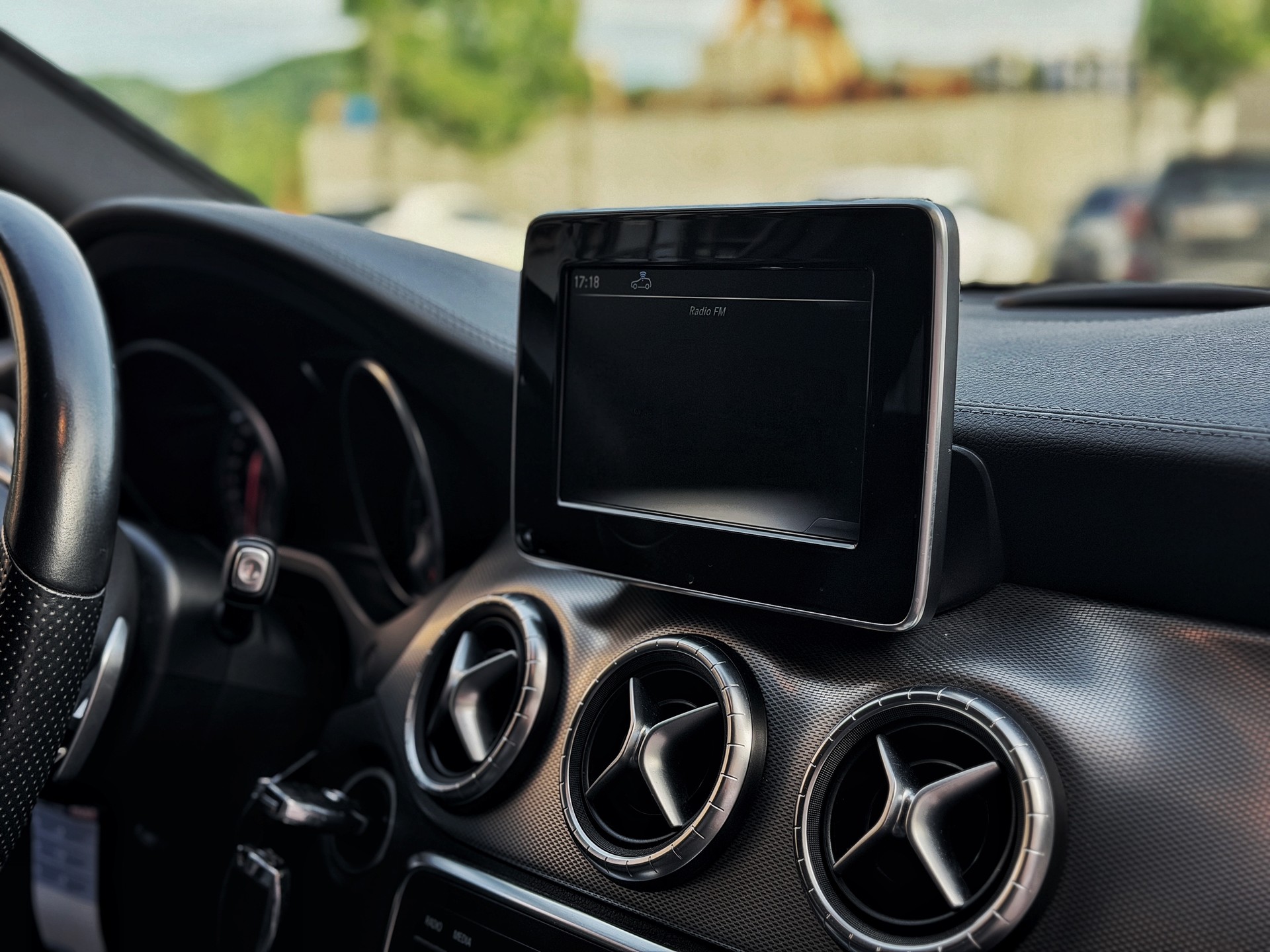 MERCEDES-BENZ CLA Shooting Brake 250 AMG Line 7G-DCT 4Matic-image-30