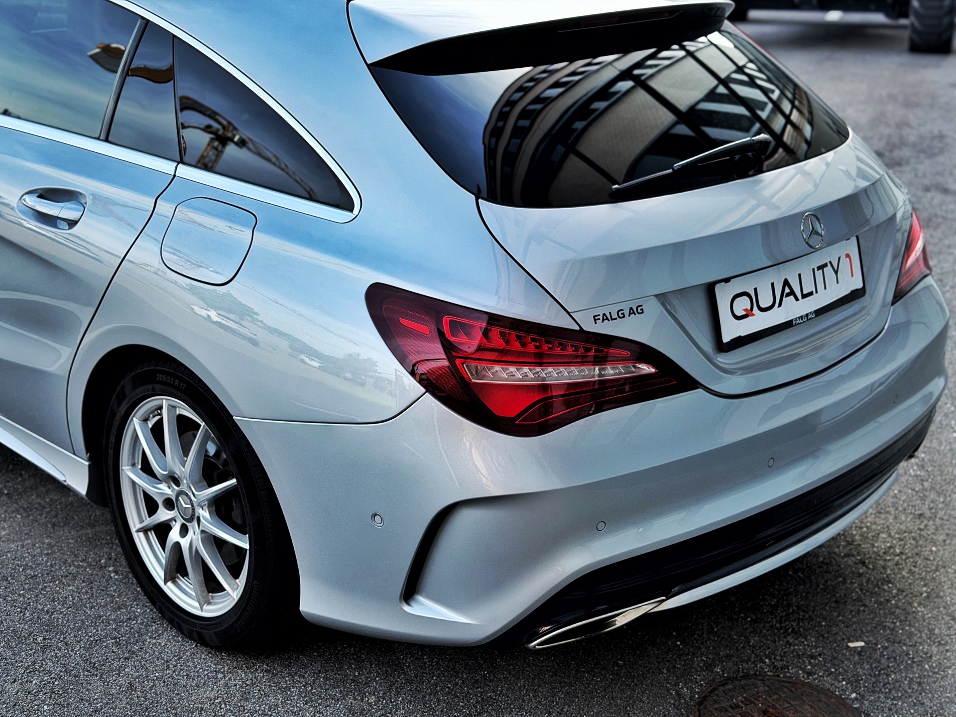 MERCEDES-BENZ CLA Shooting Brake 250 AMG Line 7G-DCT 4Matic-image-8