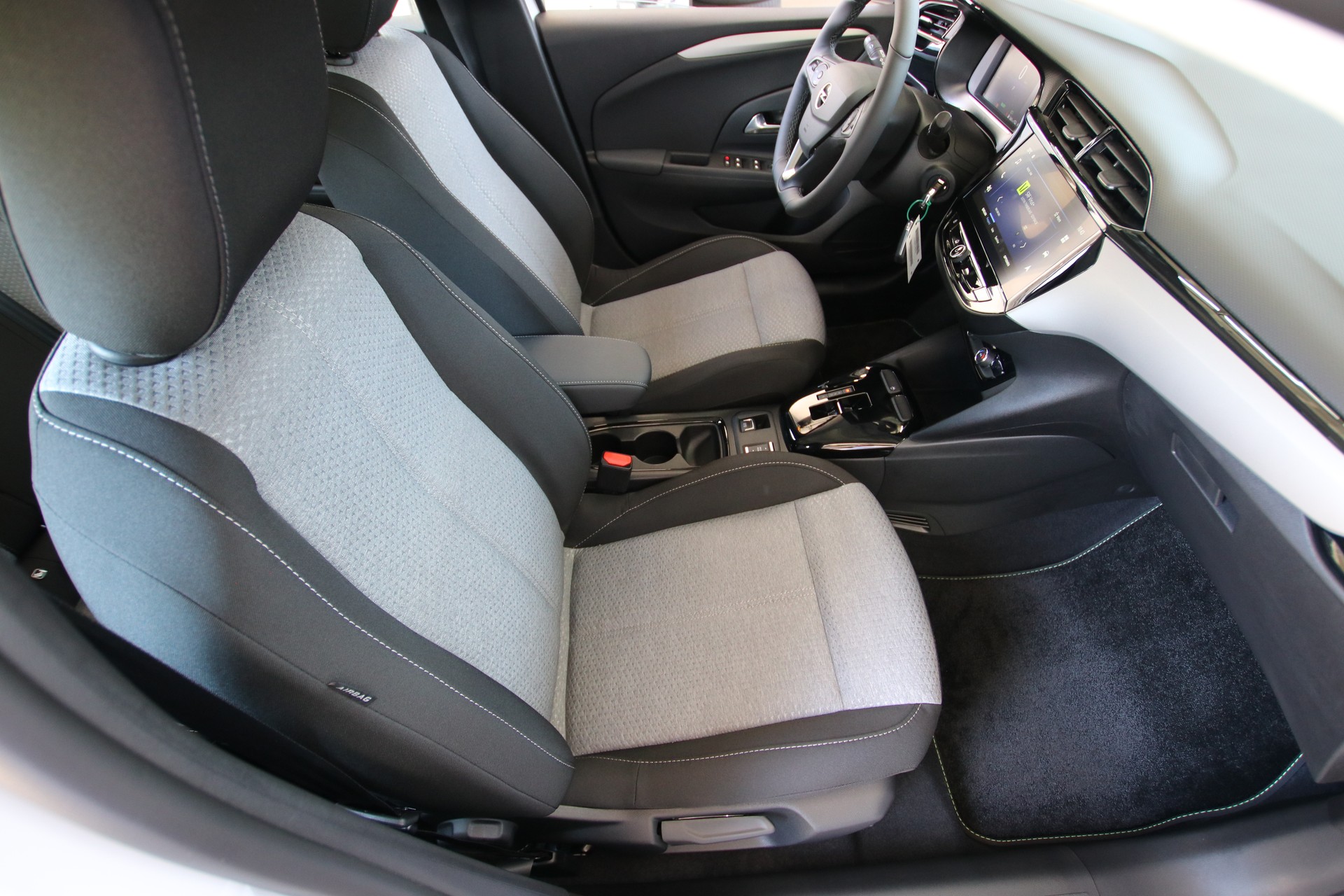 OPEL Corsa e- 50kWh Edition-image-12