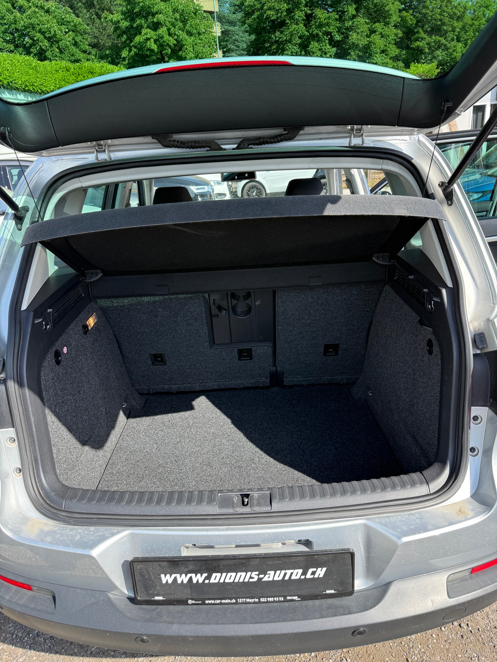 VW Tiguan 1.4 TSI Sport&Style 4Motion-image-7