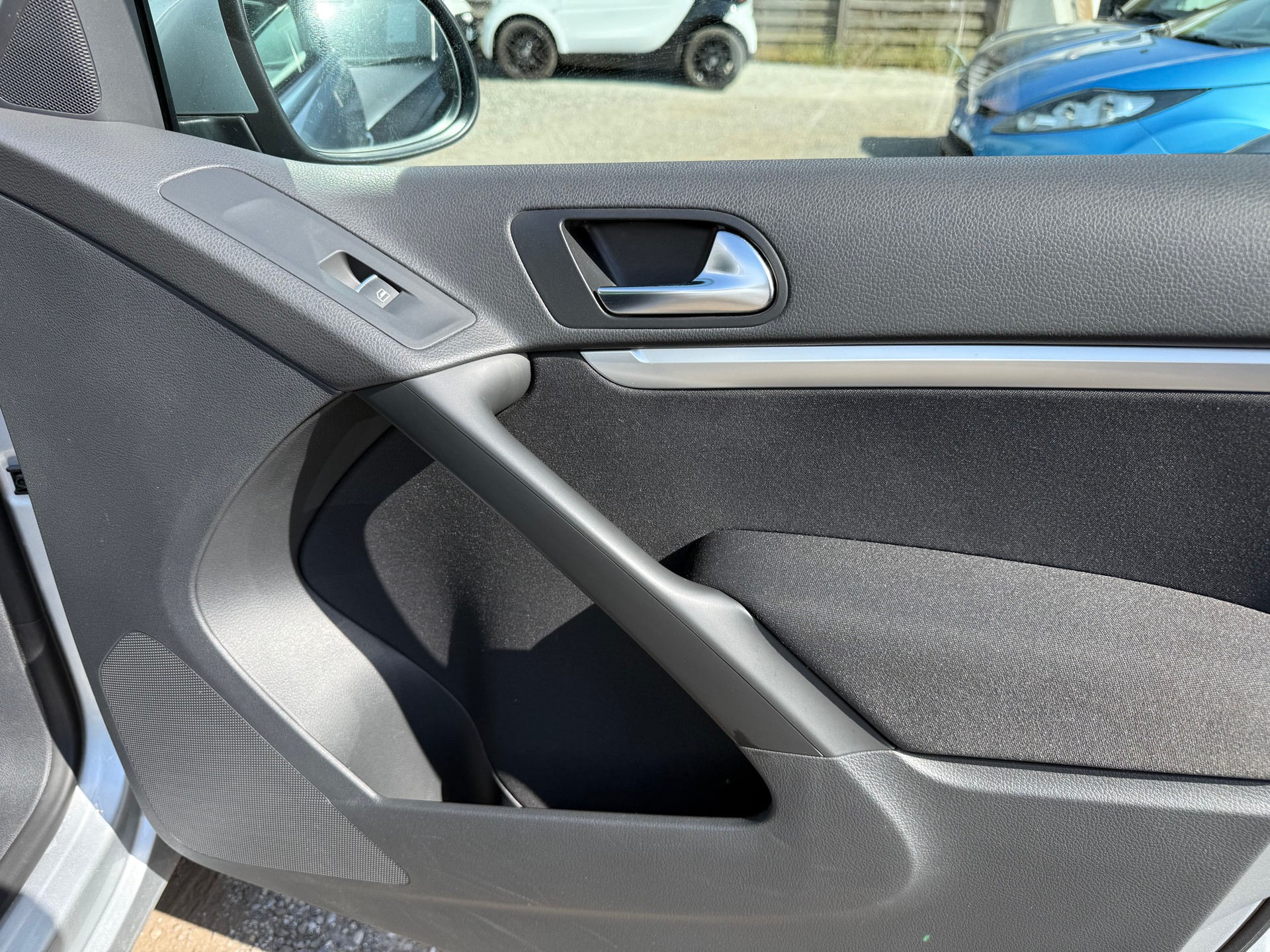 VW Tiguan 1.4 TSI Sport&Style 4Motion-image-15