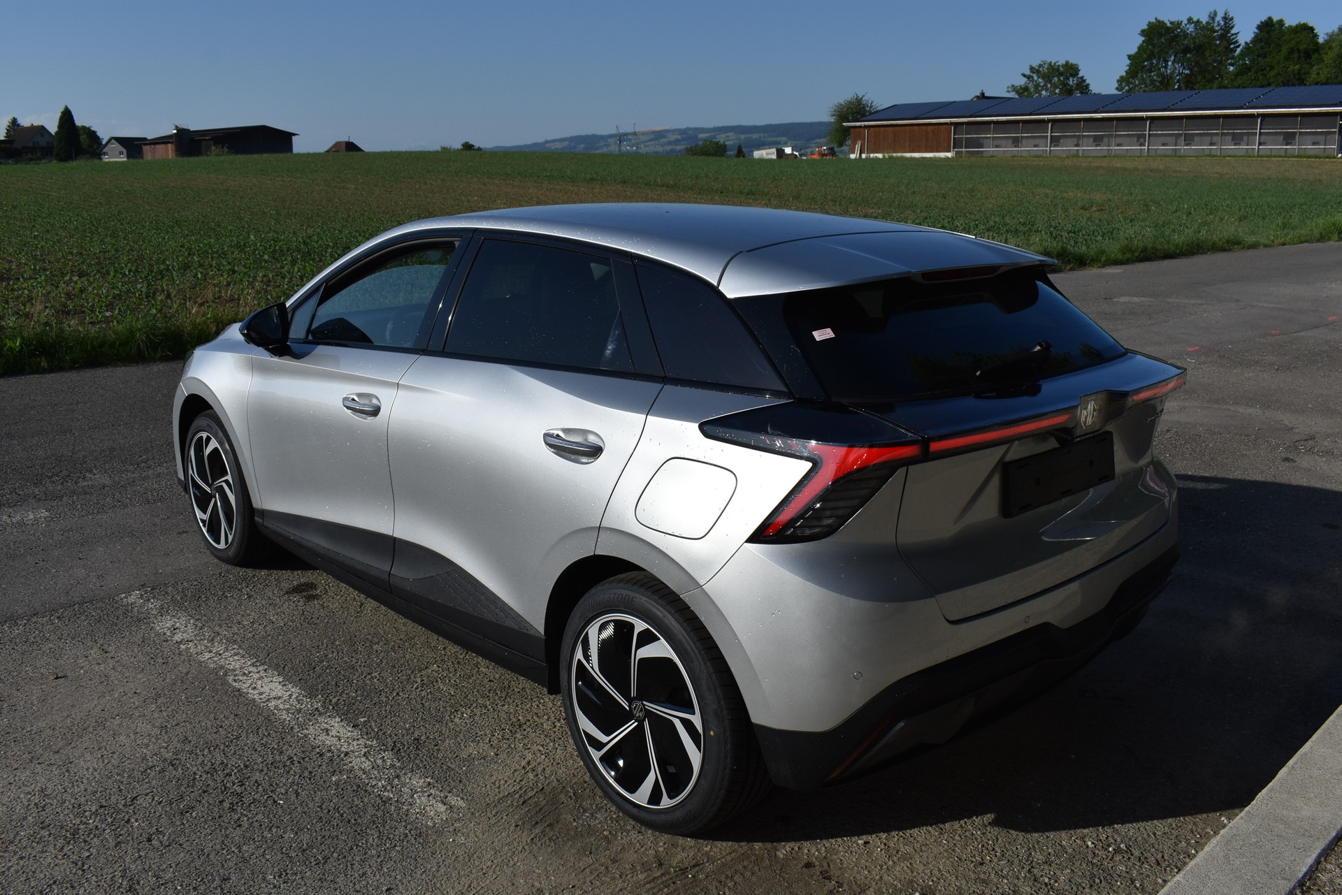 MG 4 EV 64kWh Premium-image-3