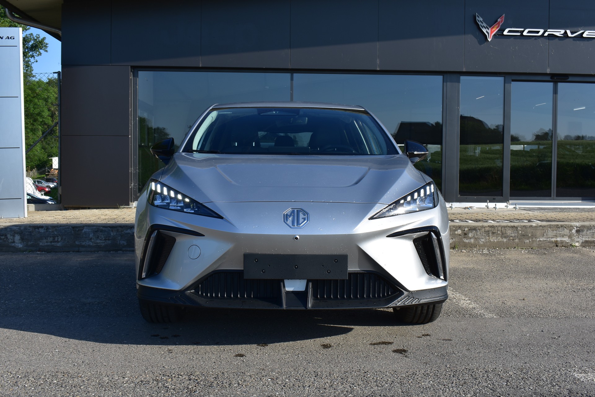 MG 4 EV 64kWh Premium-image-1