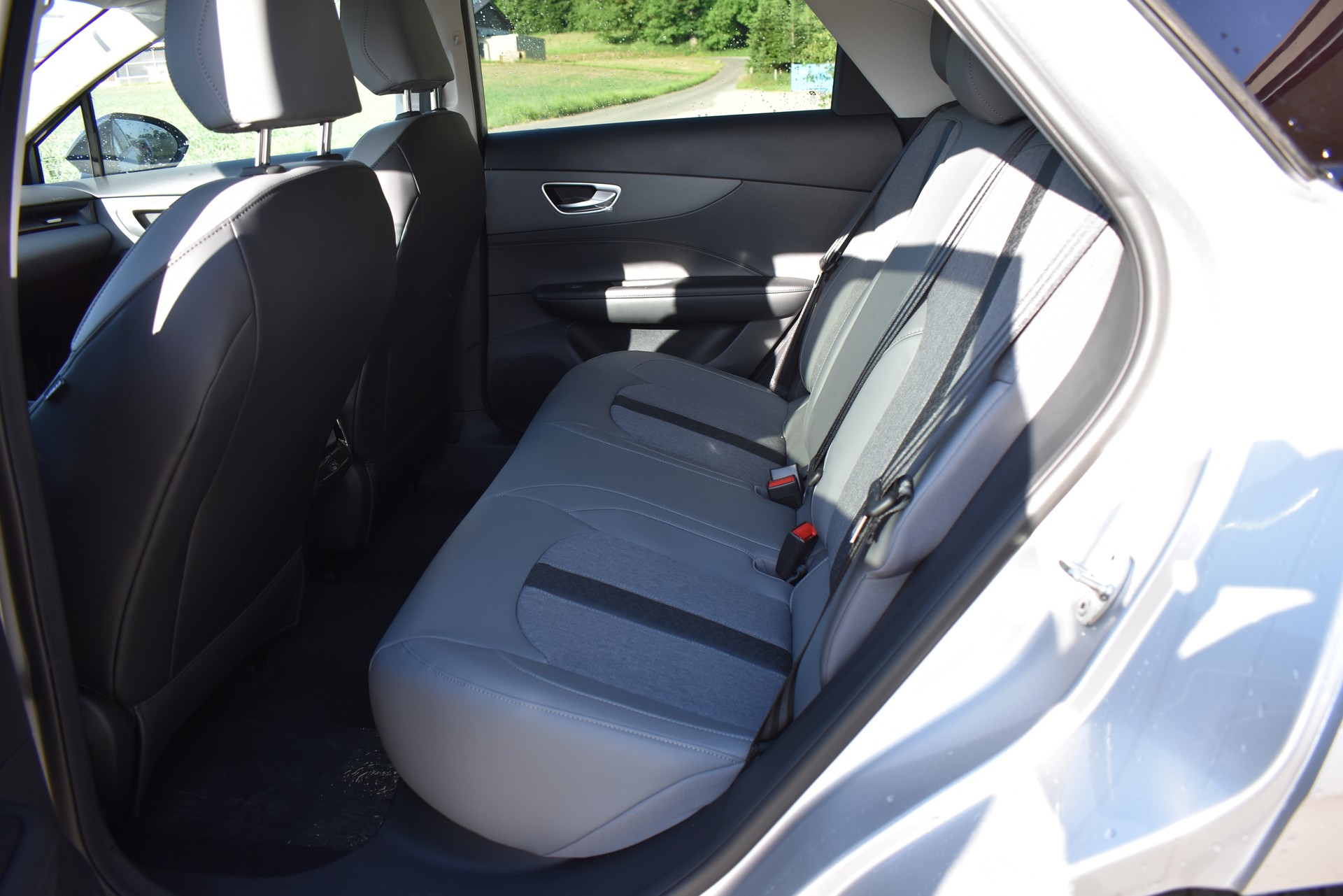 MG 4 EV 64kWh Premium-image-8