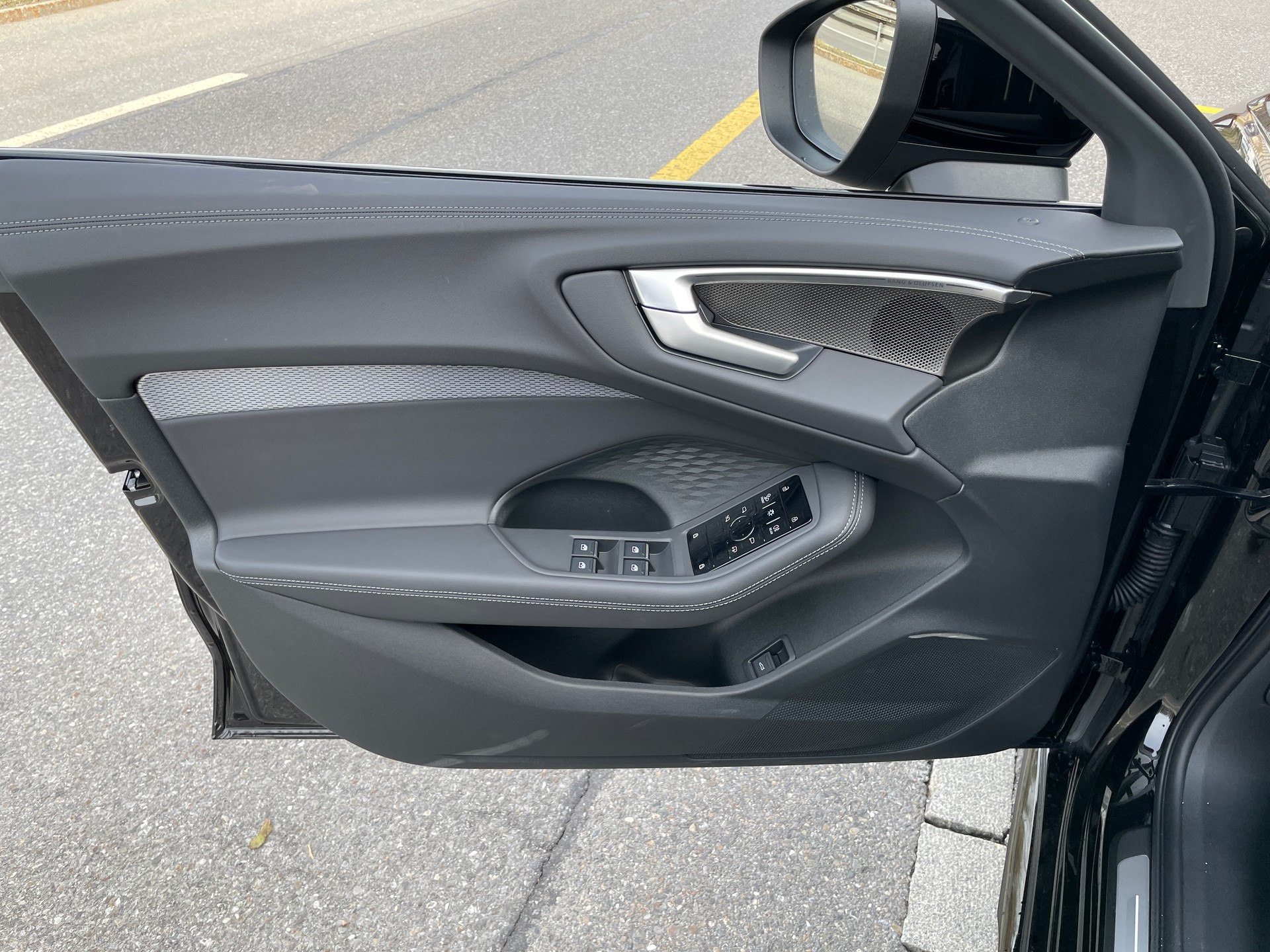 AUDI A5 Avant TDI quattro 150 kW S tronic-image-8