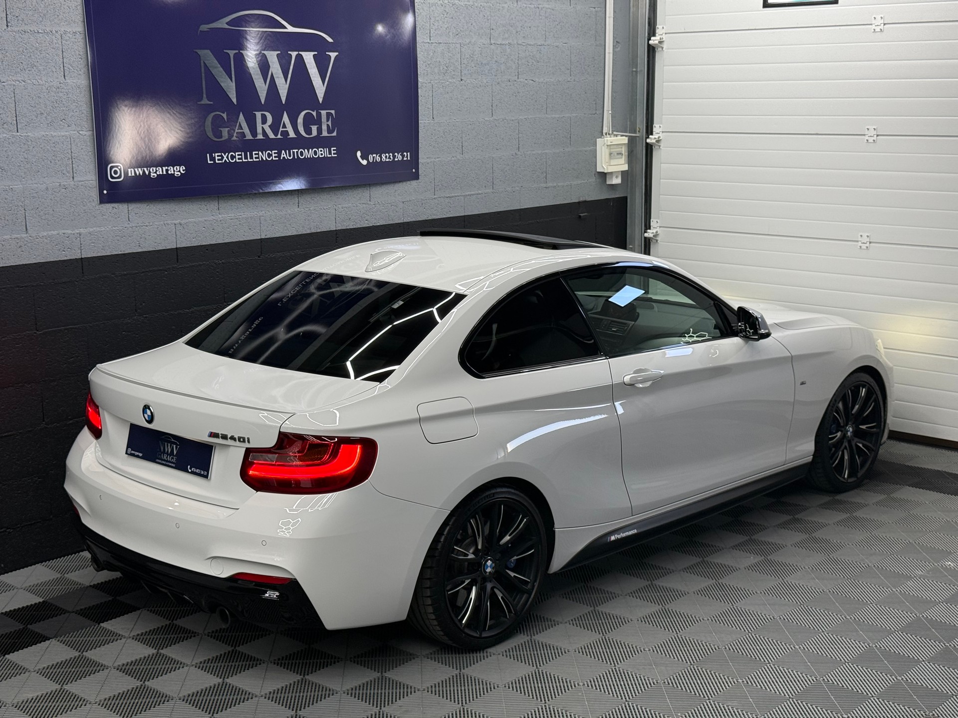 BMW M240i Steptronic-image-7