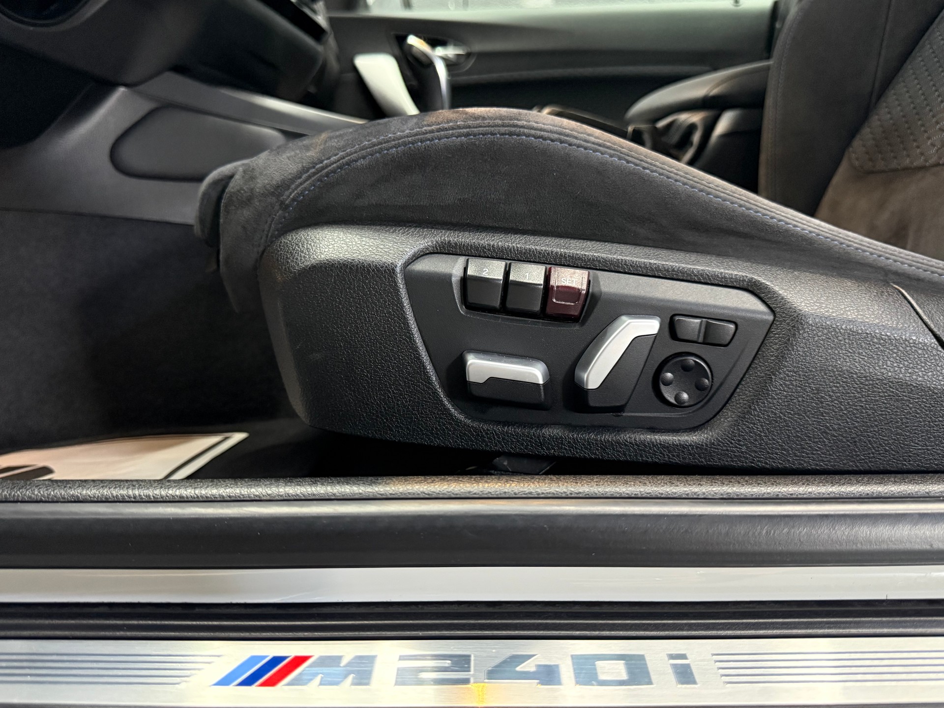 BMW M240i Steptronic-image-13