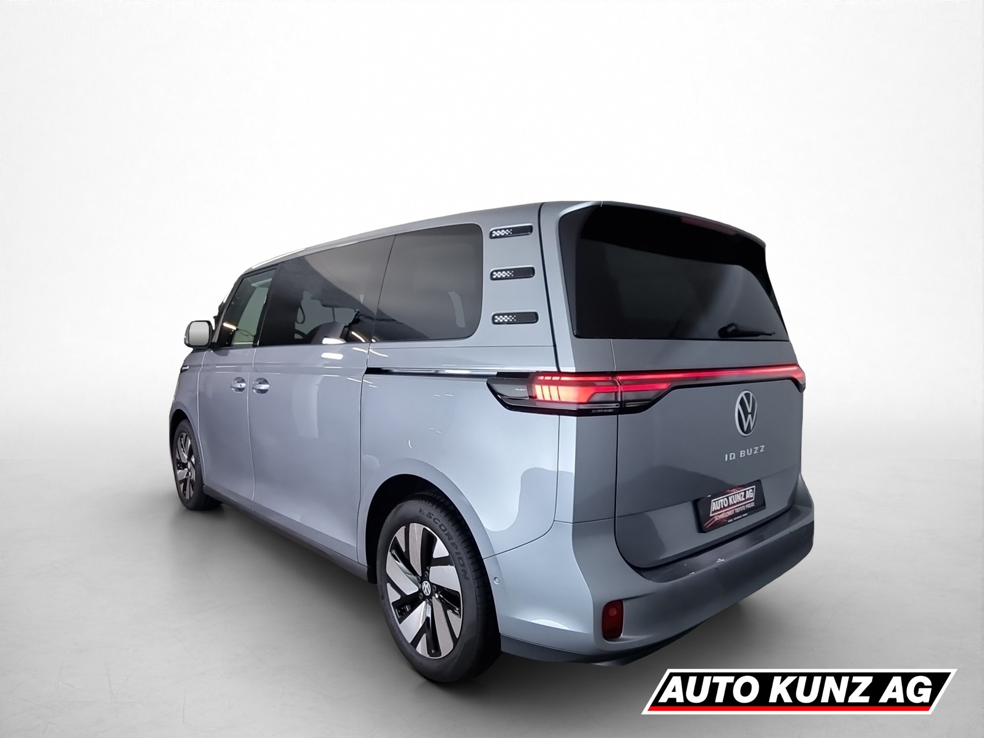 VW ID.Buzz LWB Pro (lang) 7-Sitzer-showroom-element-3
