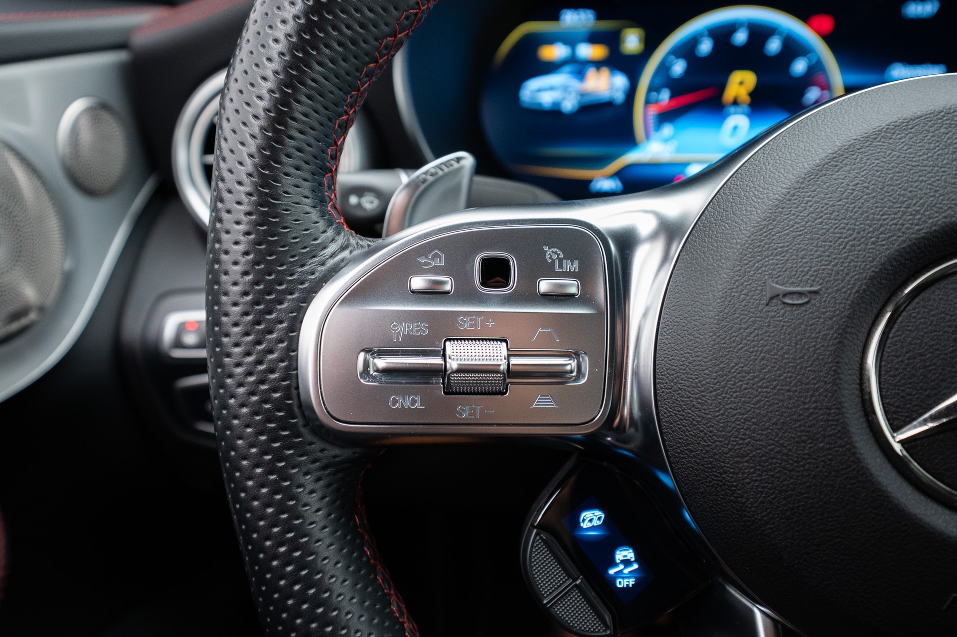MERCEDES-BENZ C 43 Cabriolet AMG 4Matic 9G-Tronic-image-16