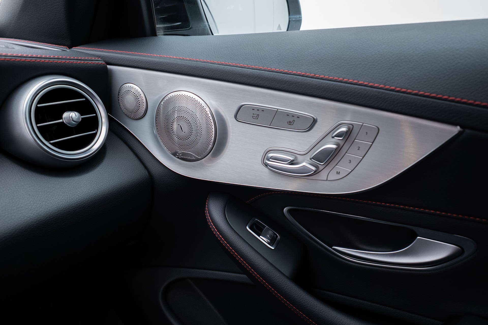 MERCEDES-BENZ C 43 Cabriolet AMG 4Matic 9G-Tronic-image-14