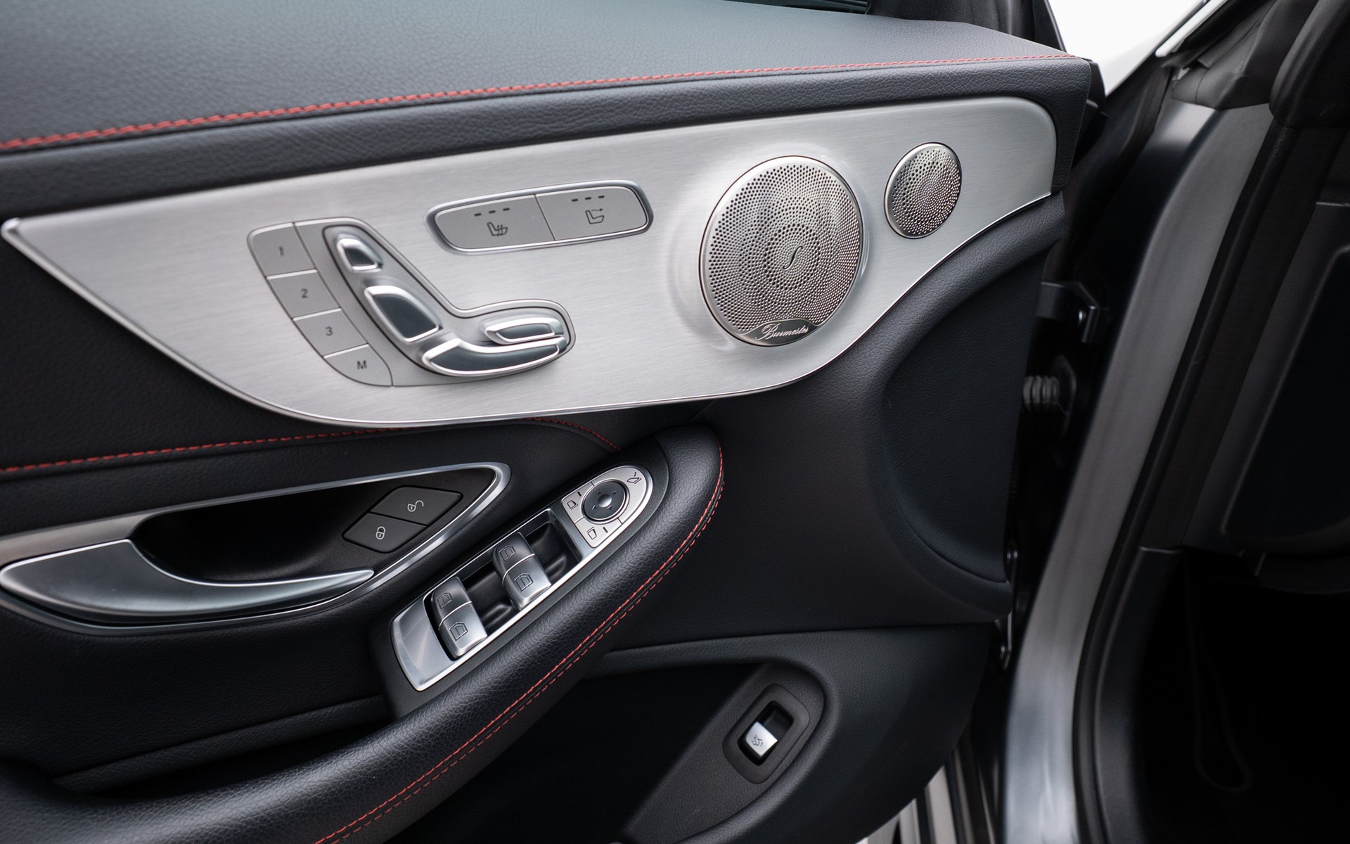 MERCEDES-BENZ C 43 Cabriolet AMG 4Matic 9G-Tronic-image-9
