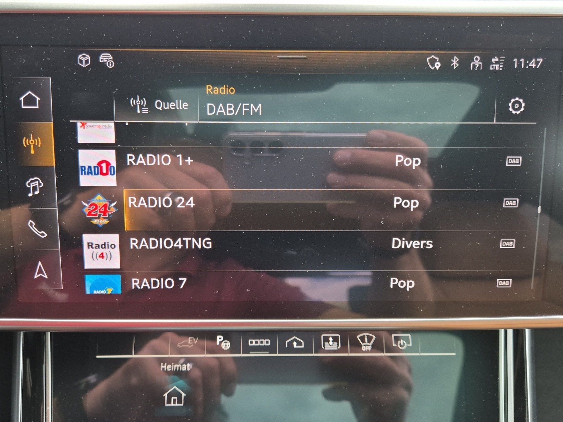 AUDI A8 60 L TFSI e quattro tiptronic-image-21