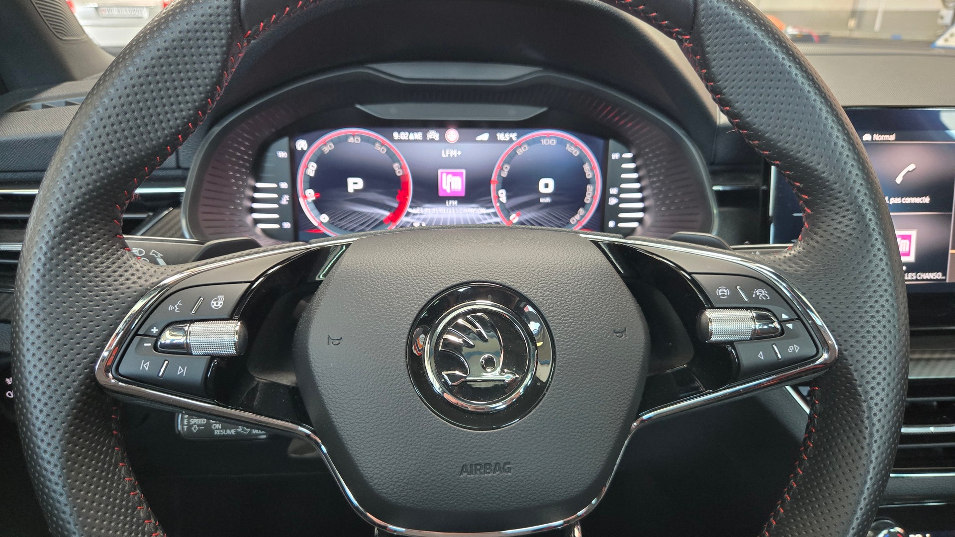 SKODA Kamiq 1.0 TSI Monte Carlo DSG-image-11