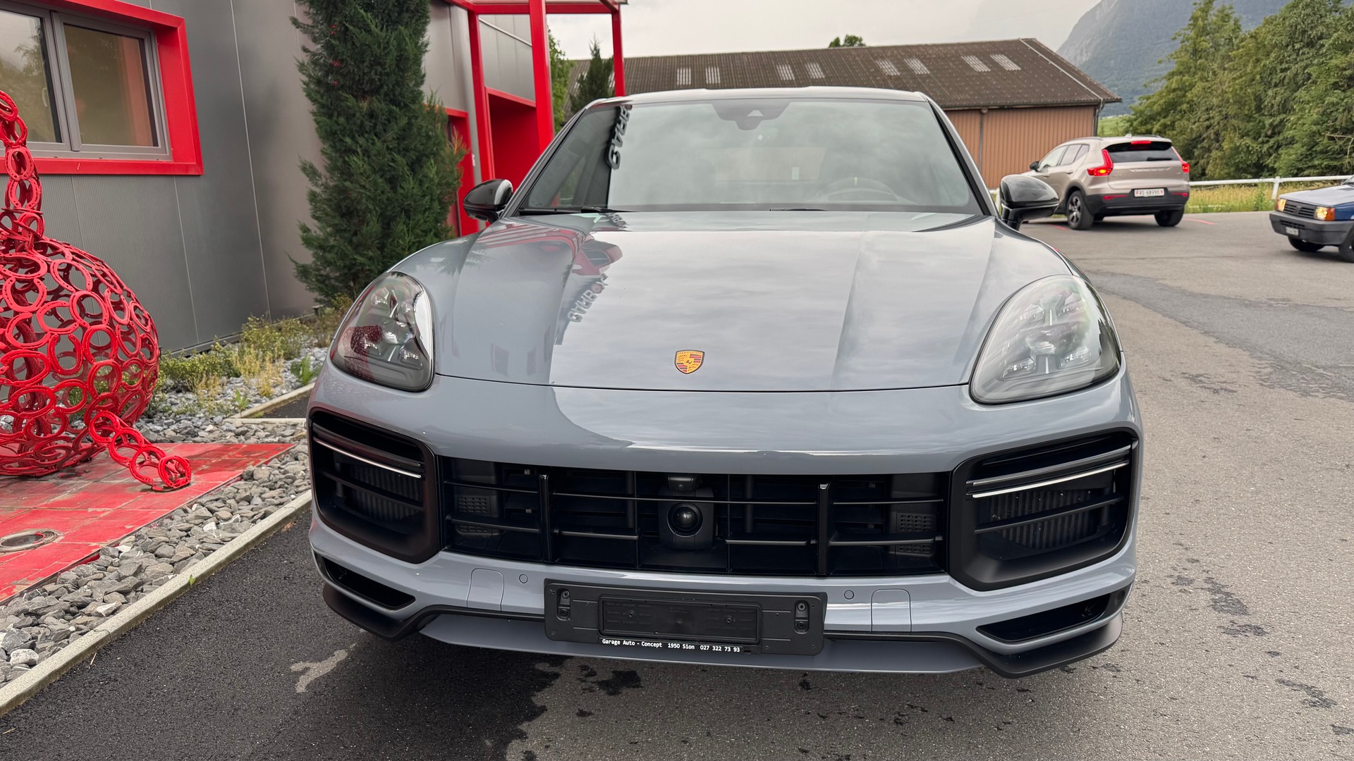 PORSCHE Cayenne Turbo GT-showroom-element-1