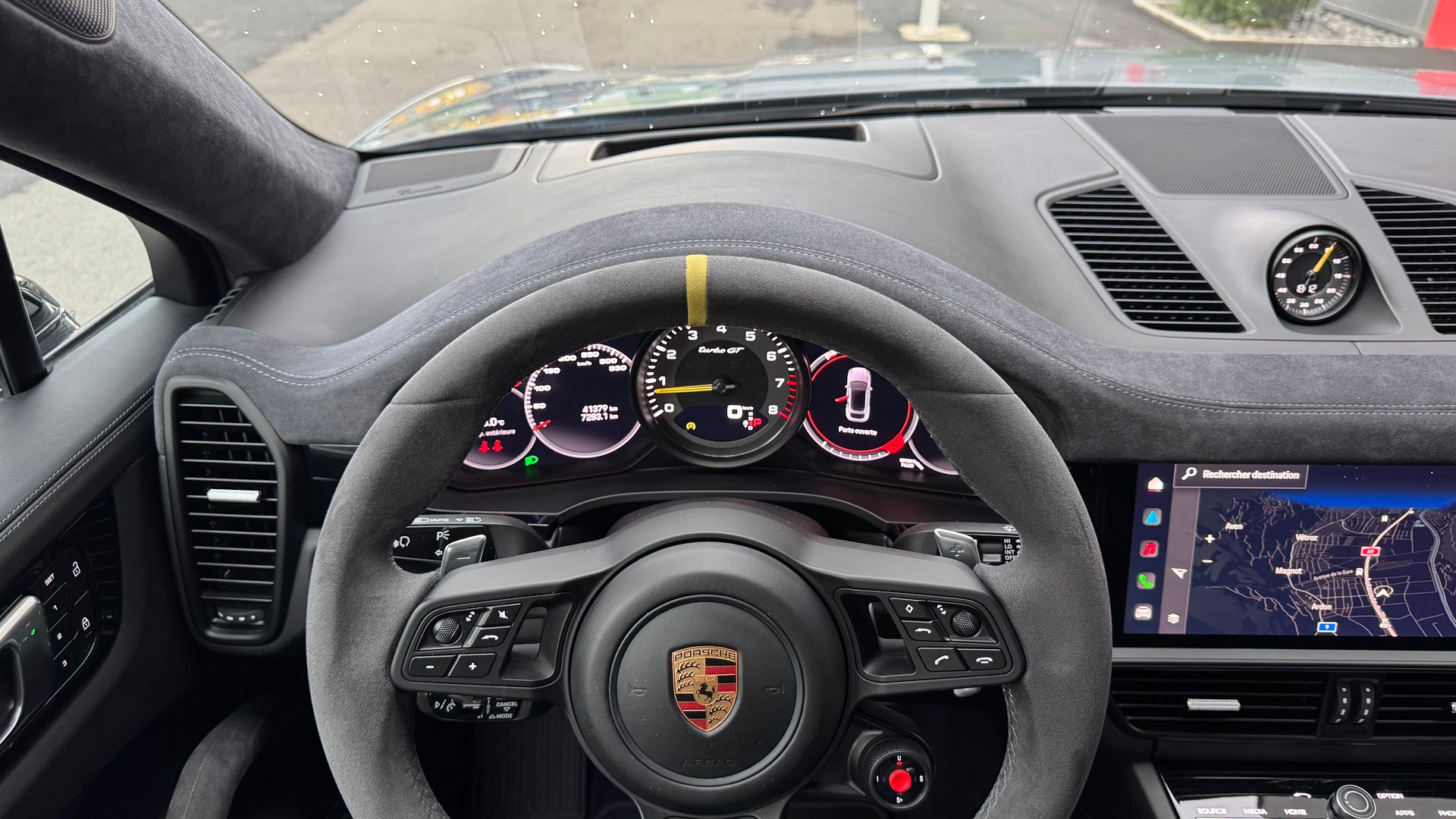 PORSCHE Cayenne Turbo GT-image-12