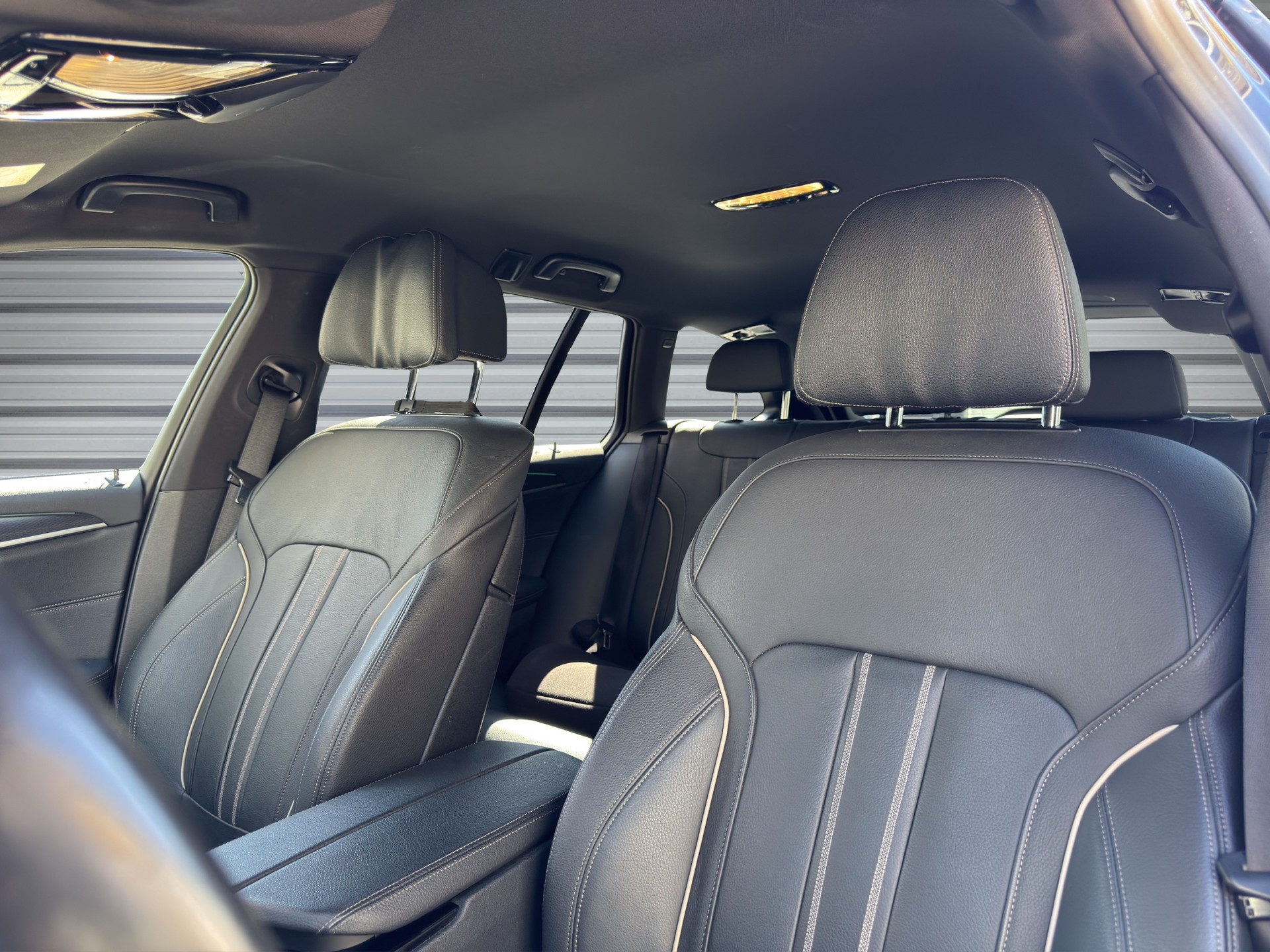 BMW 530d xDrive 48V Touring M Sport Steptronic-image-8