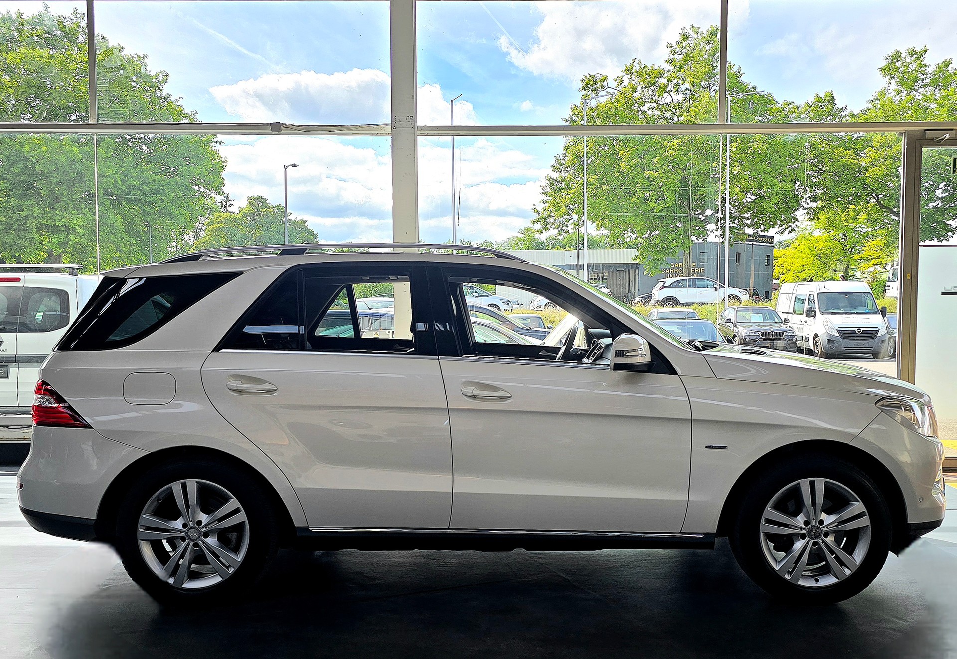 MERCEDES-BENZ ML 250 BlueTEC 4Matic 7G-Tronic-image-8