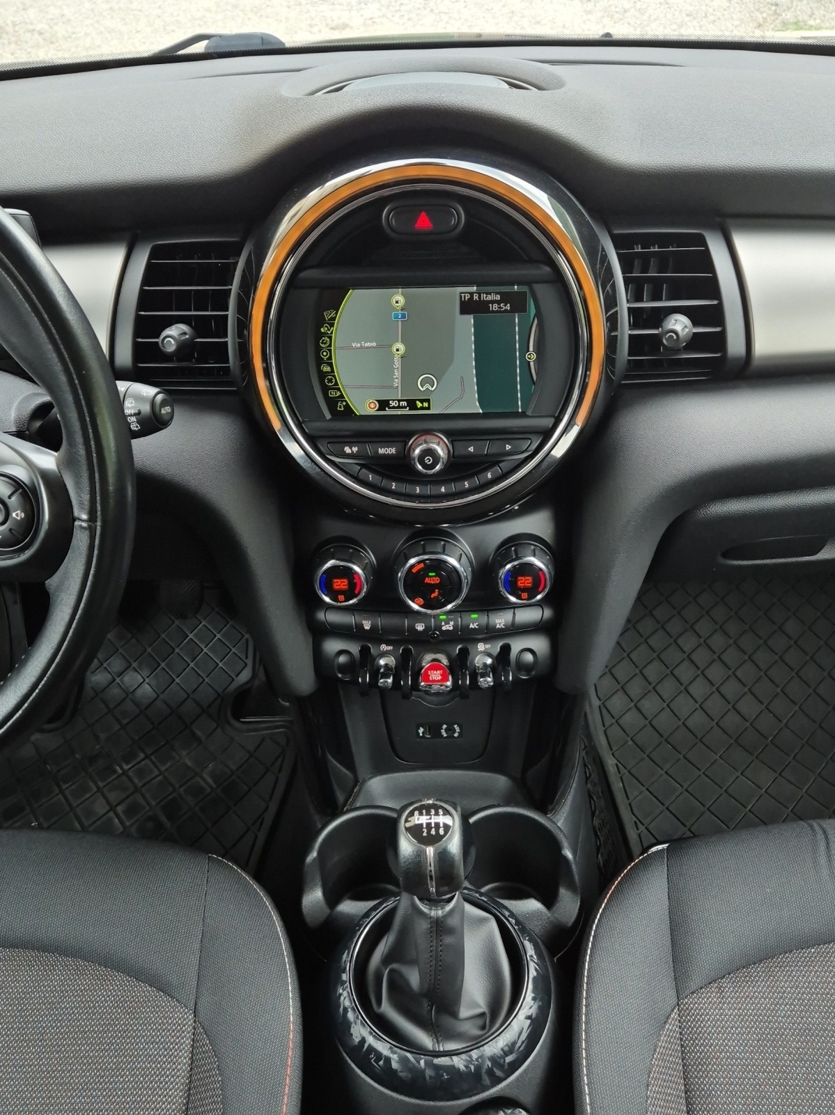 MINI One-image-10