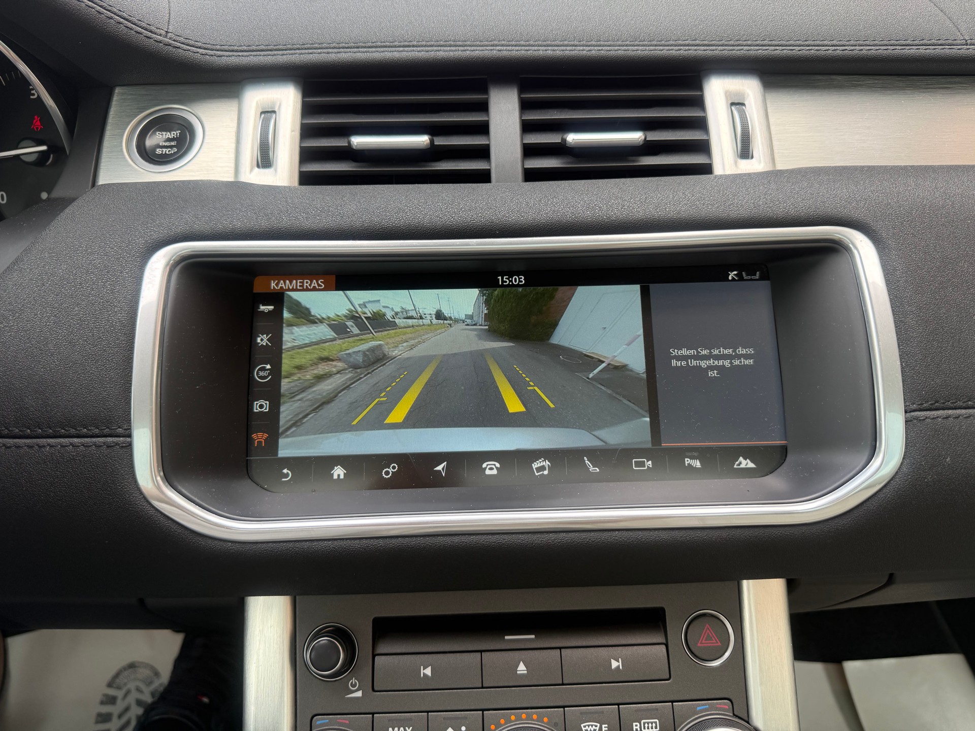LAND ROVER Range Rover Evoque 2.0 TD4 SE AT9-image-8