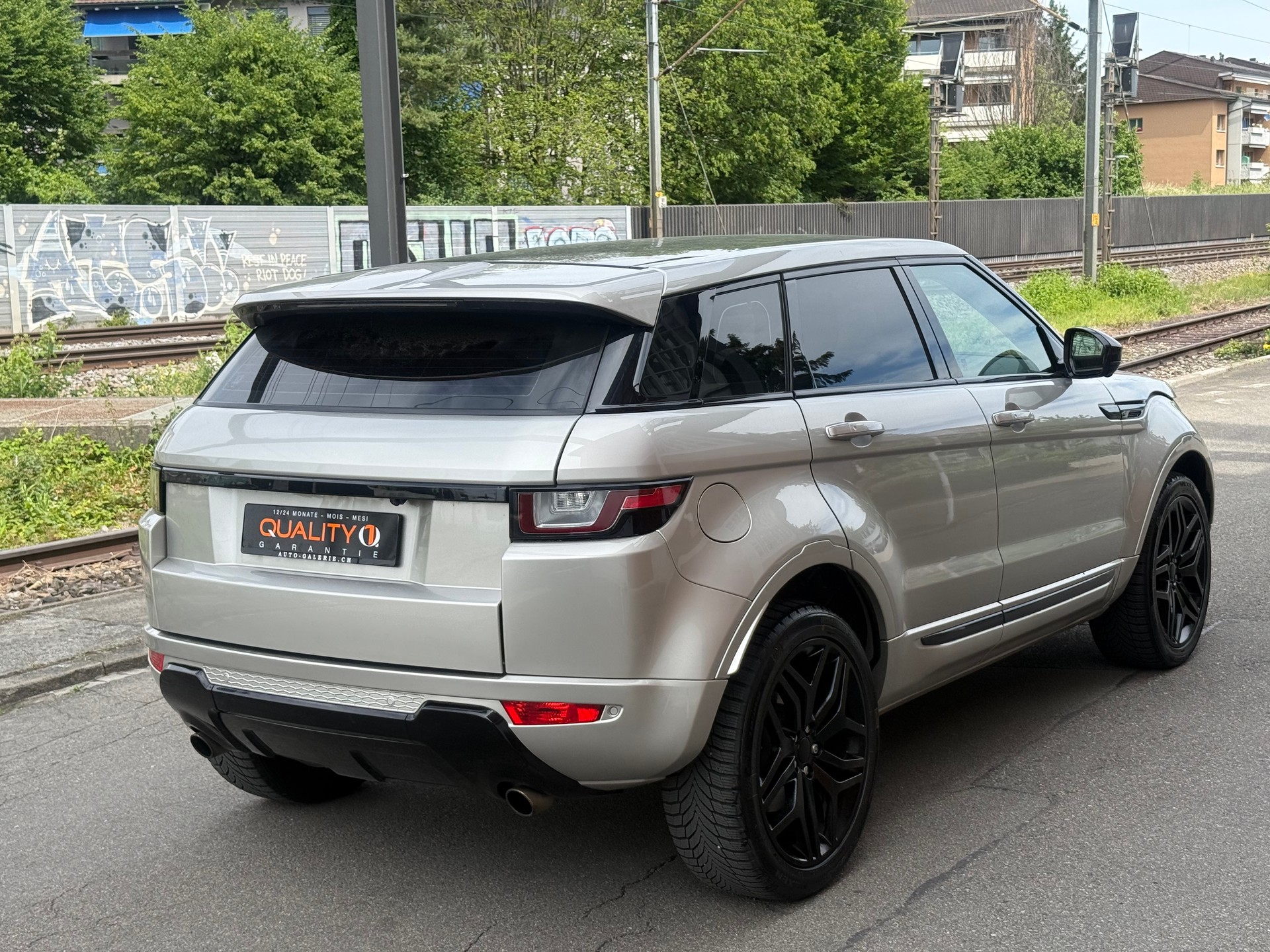 LAND ROVER Range Rover Evoque 2.0 TD4 SE AT9-image-5