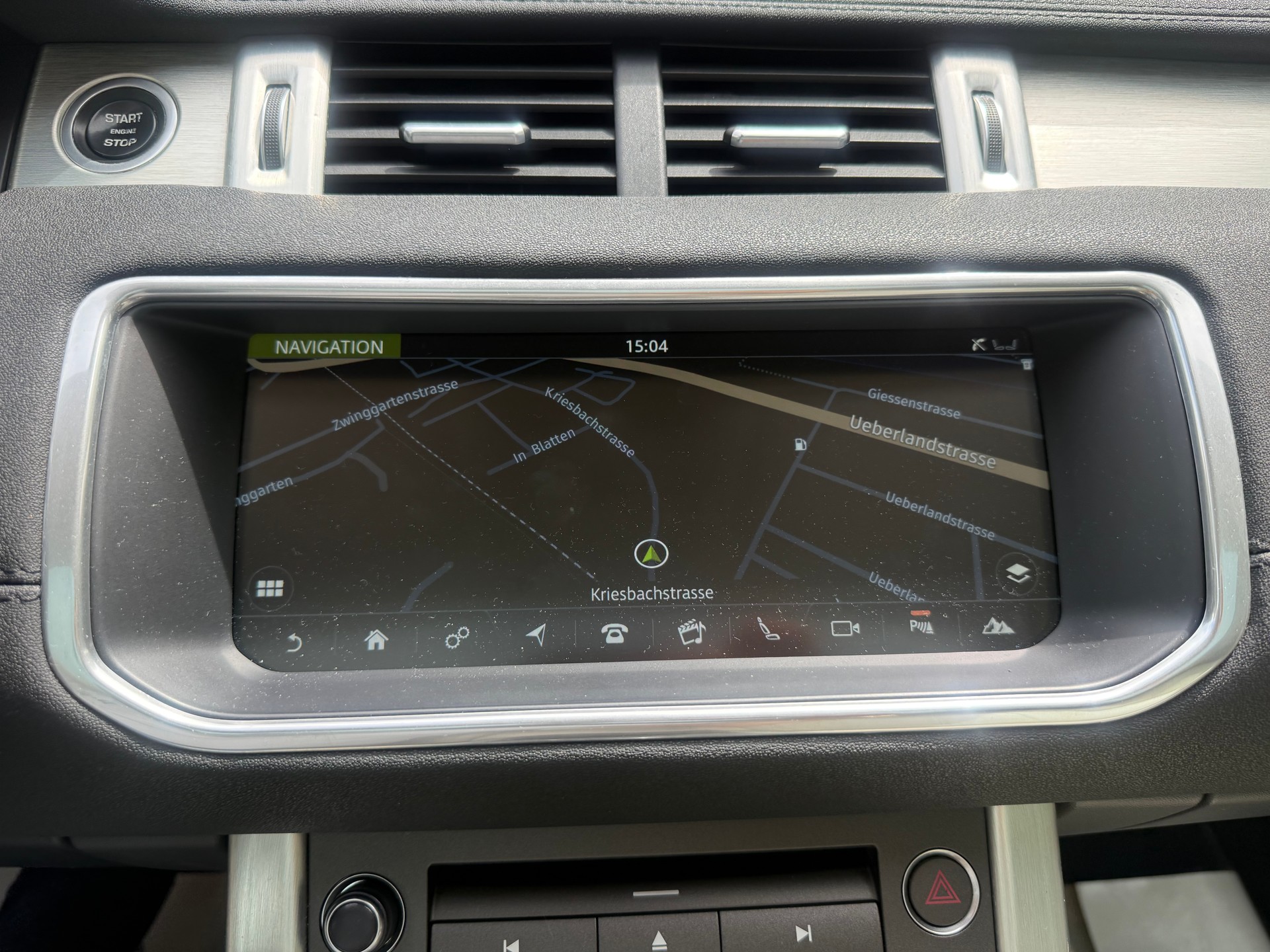 LAND ROVER Range Rover Evoque 2.0 TD4 SE AT9-image-9