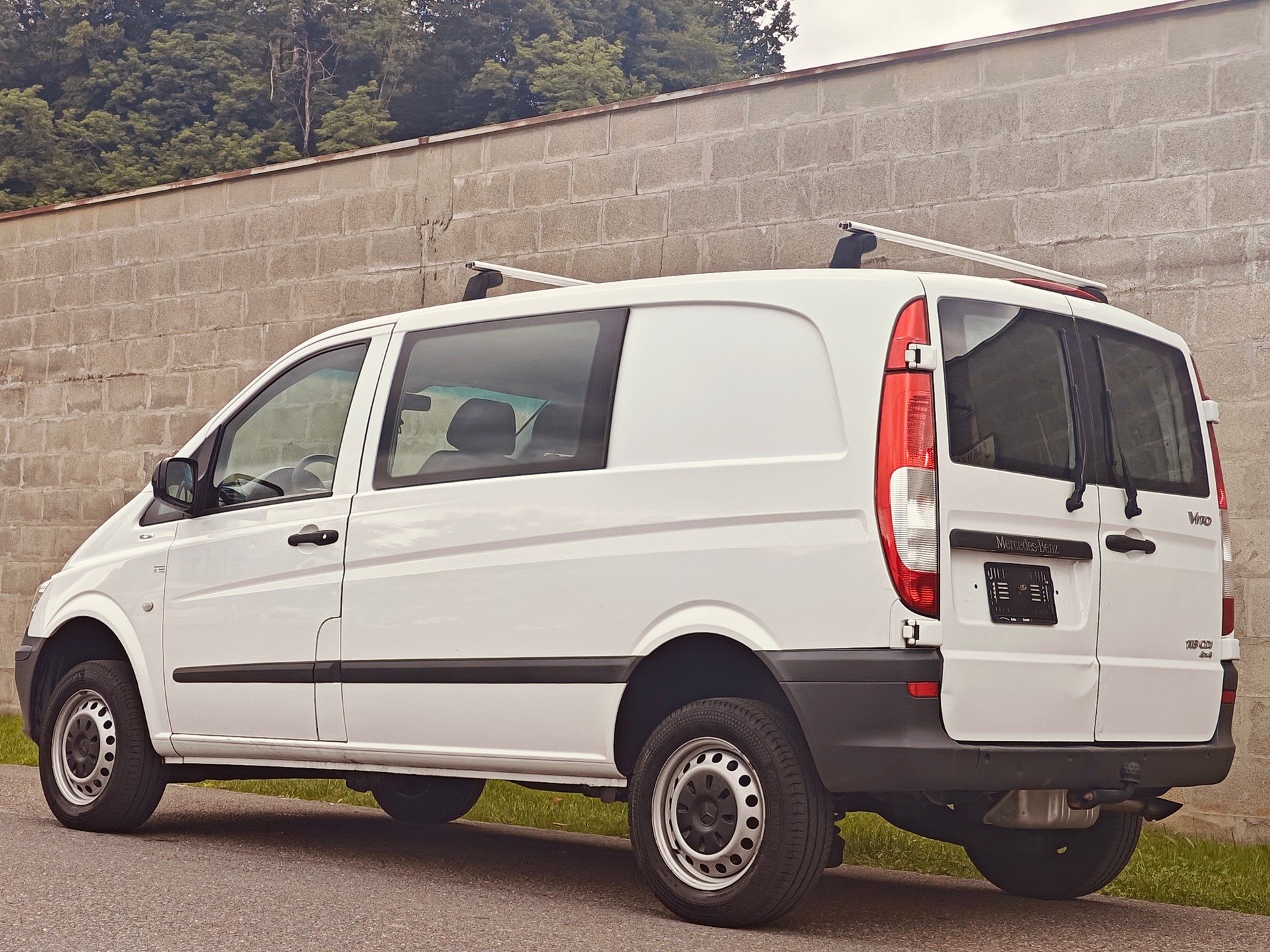 MERCEDES-BENZ 113 CDI MIXTO PRO 4MATIC AUTOMAT KLIMA 6 PLÄTZER AHK 2.5t-image-6