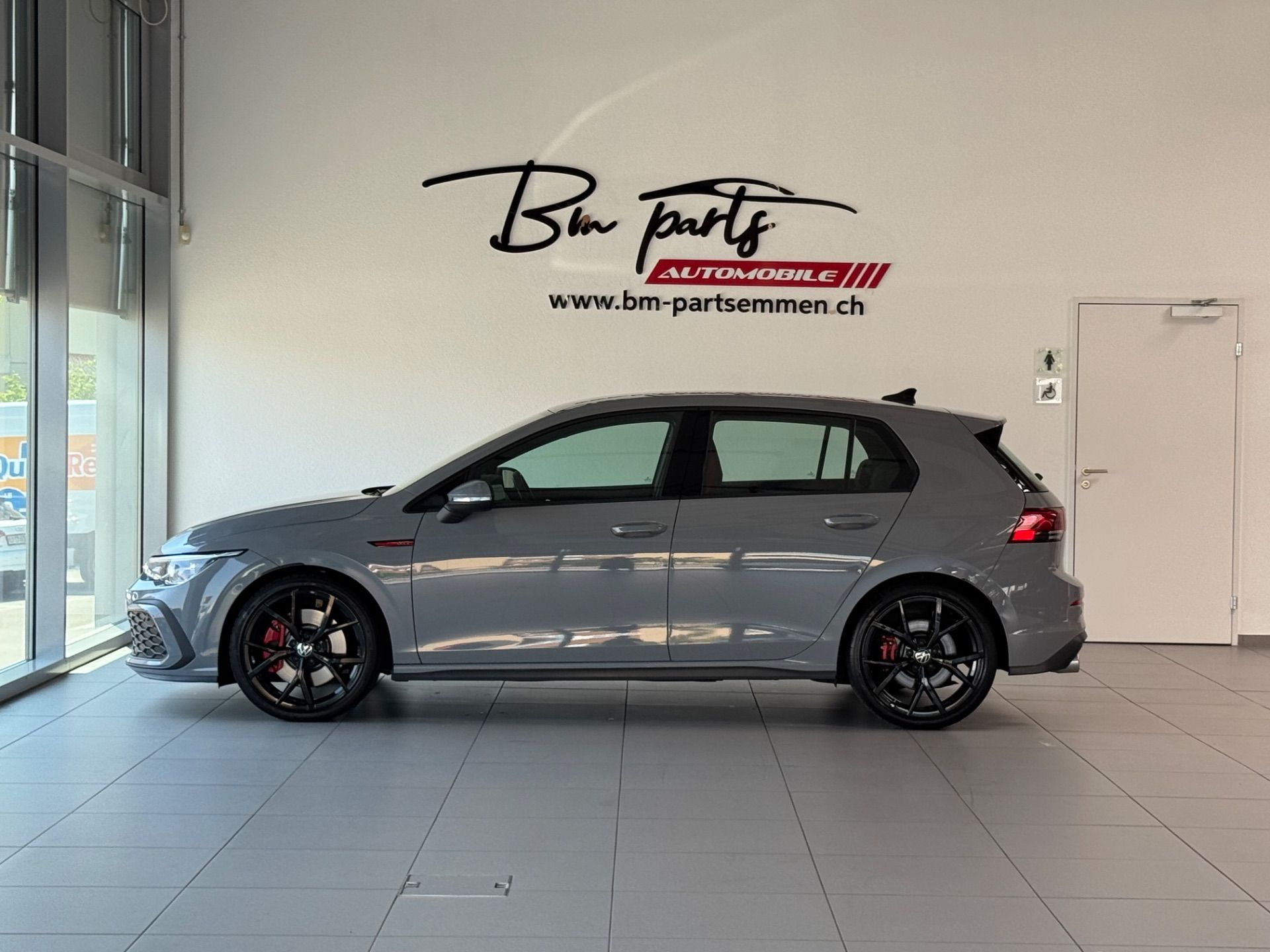 VW Golf 2.0 TSI GTI DSG-showroom-element-2