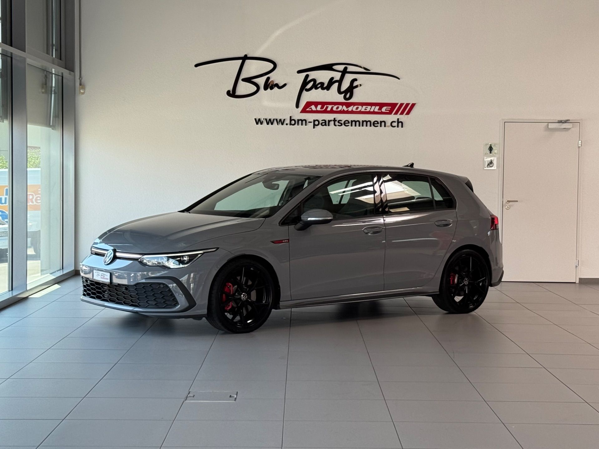 VW Golf 2.0 TSI GTI DSG-showroom-element-1