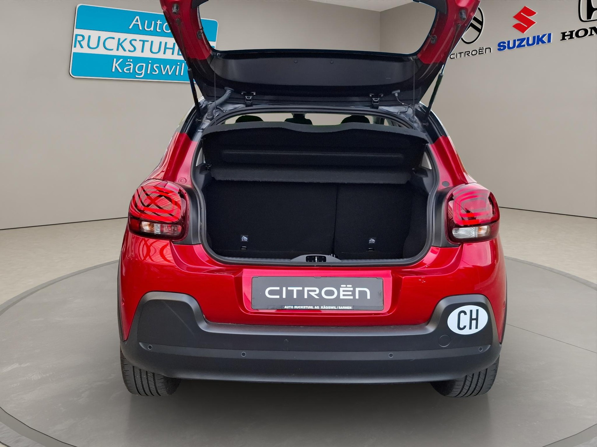 CITROEN C3 1.2 PureTech Shine-image-11