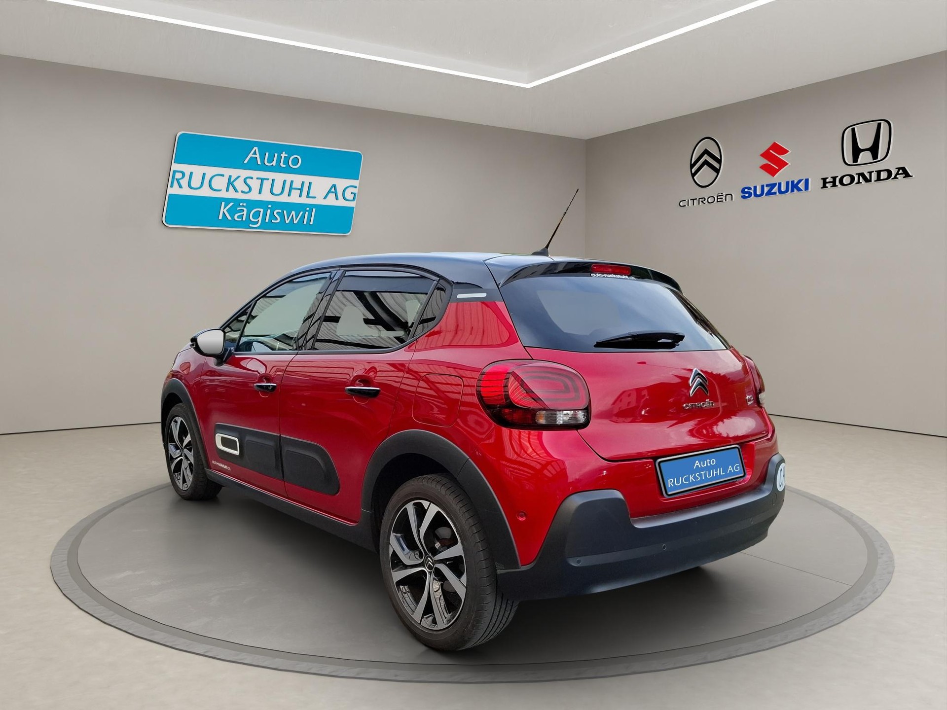 CITROEN C3 1.2 PureTech Shine-image-4