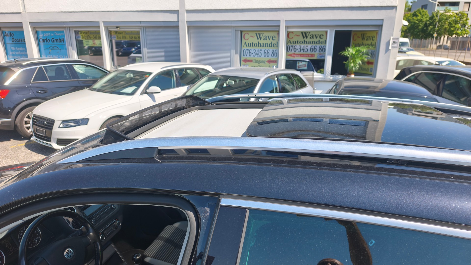 VW Tiguan 2.0 TSI Sport&Style-image-16