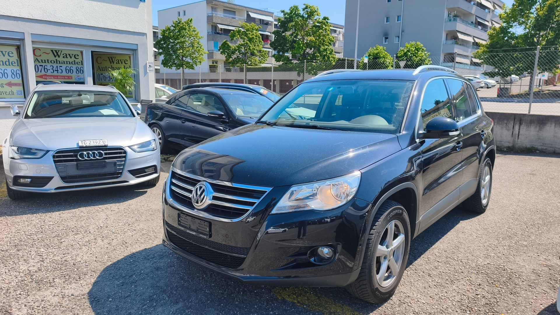 VW Tiguan 2.0 TSI Sport&Style-image-11