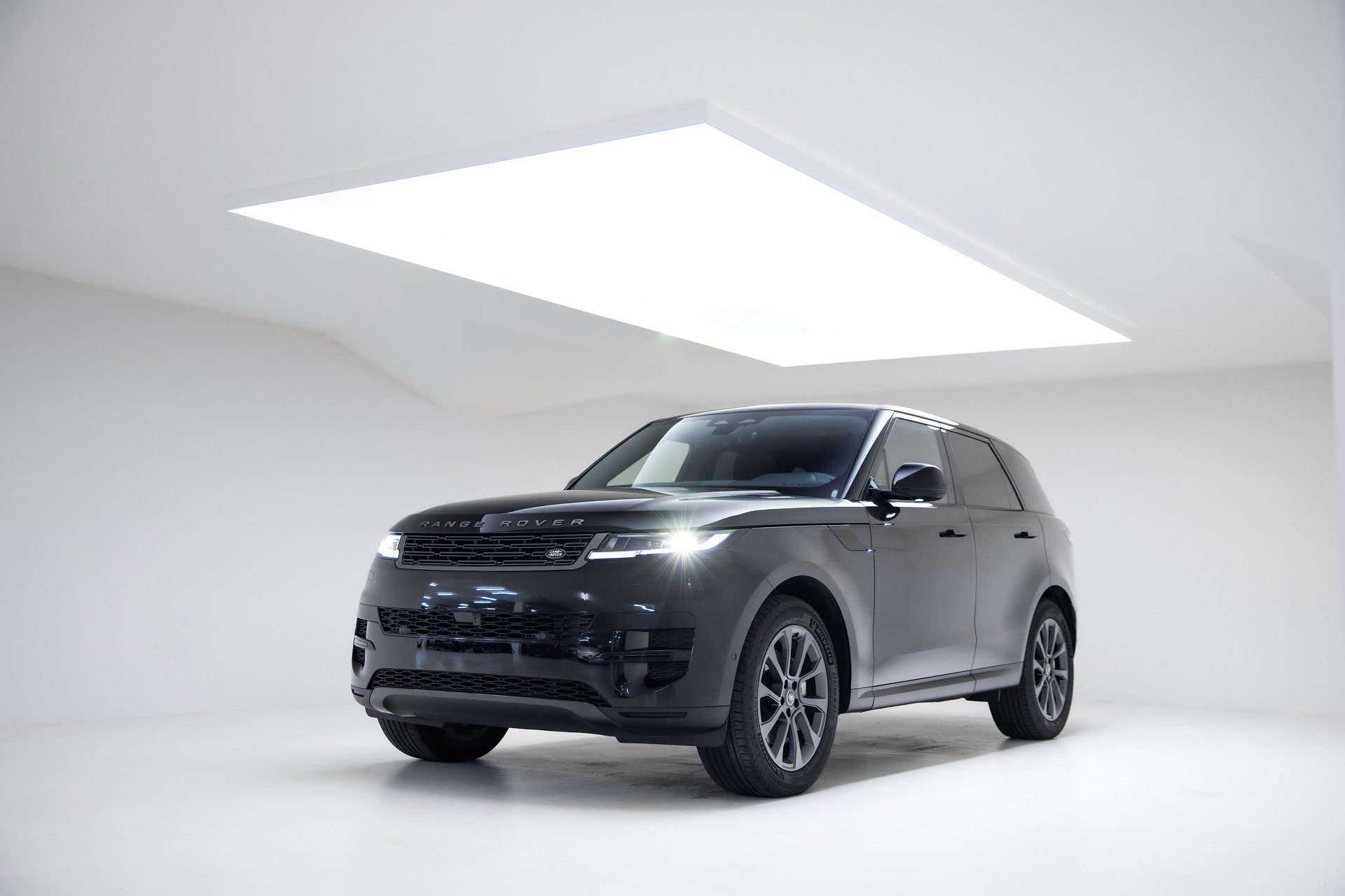 LAND ROVER Range Rover Sport D250 3.0 TD6 MHEV Dynamic SE Automatic