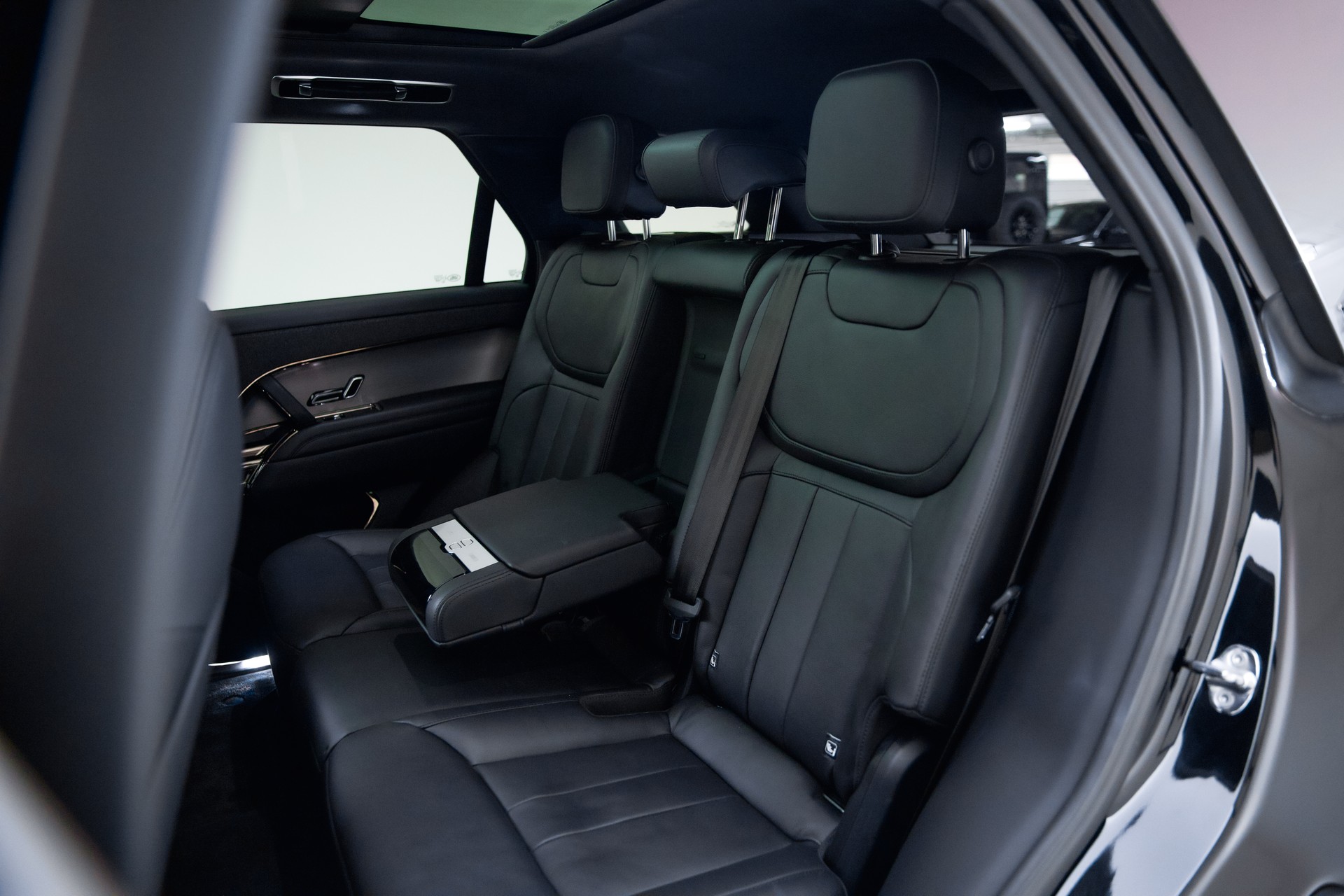 LAND ROVER Range Rover Sport D250 3.0 TD6 MHEV Dynamic SE Automatic-image-25