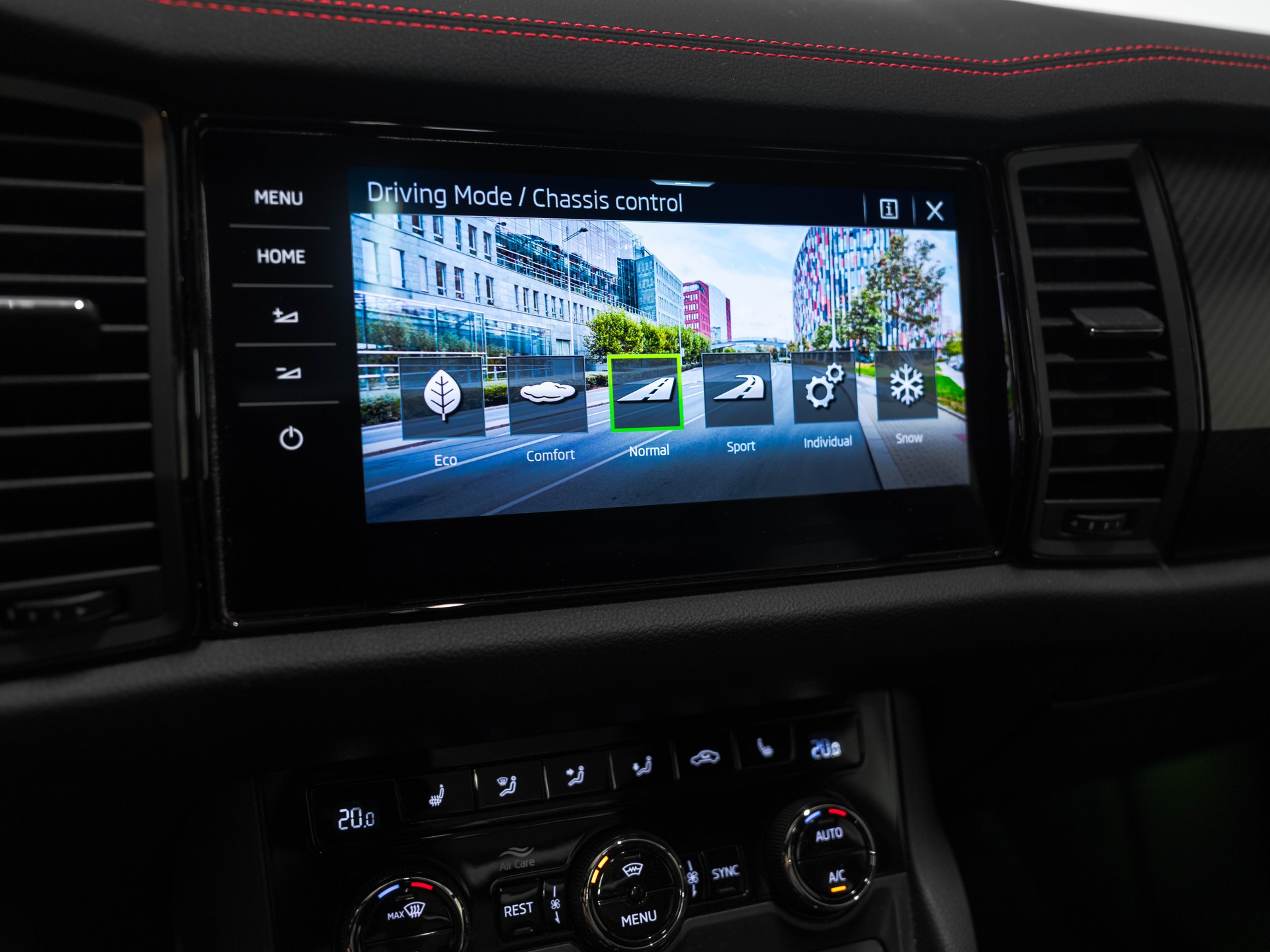SKODA Kodiaq 2.0 TSI 4x4 RS-image-53