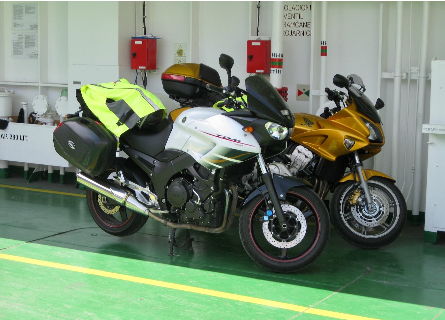 YAMAHA TDM 900 ABS I.E-image-5