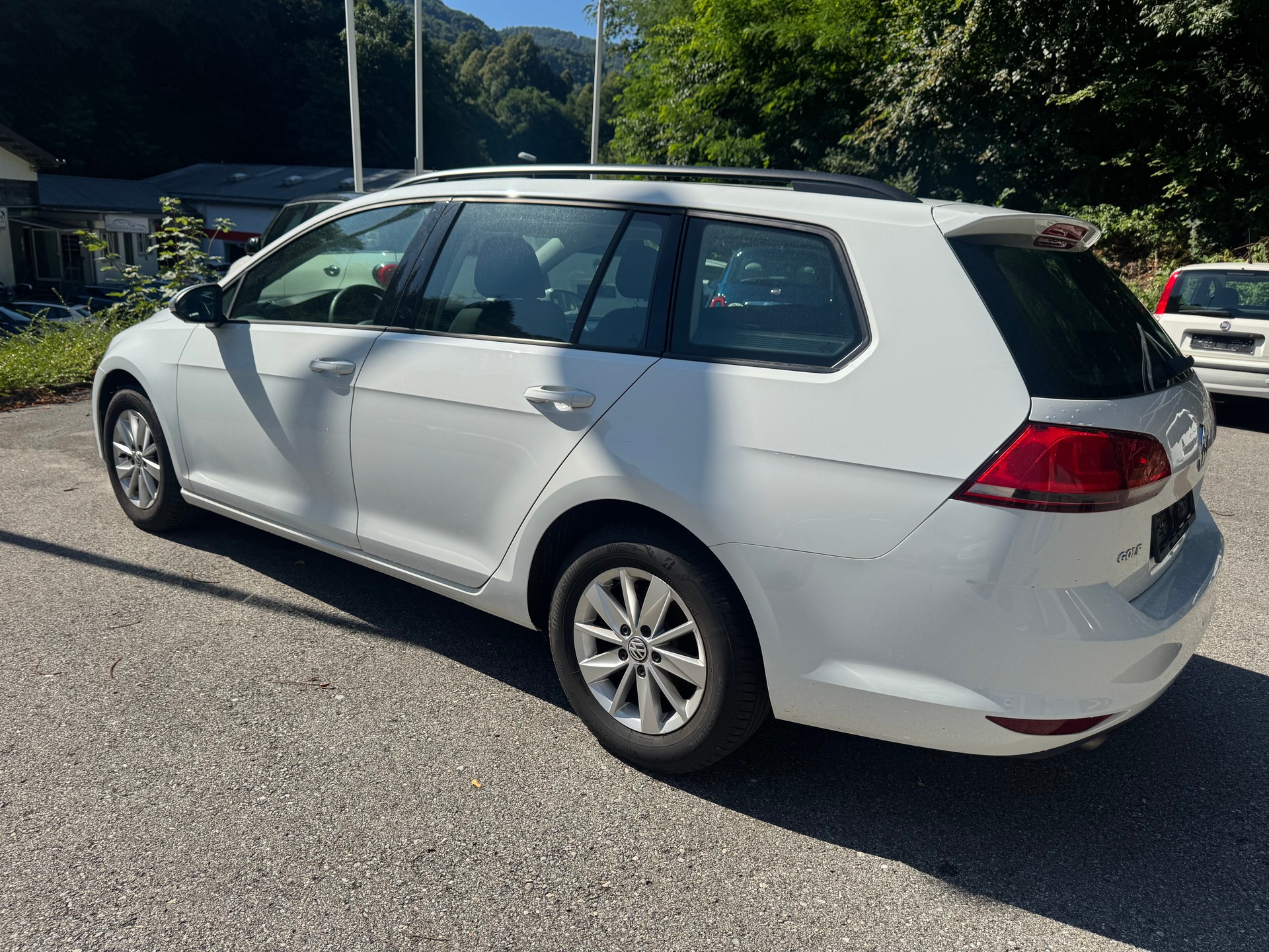VW Golf Variant 1.2 TSI Comfort-image-4